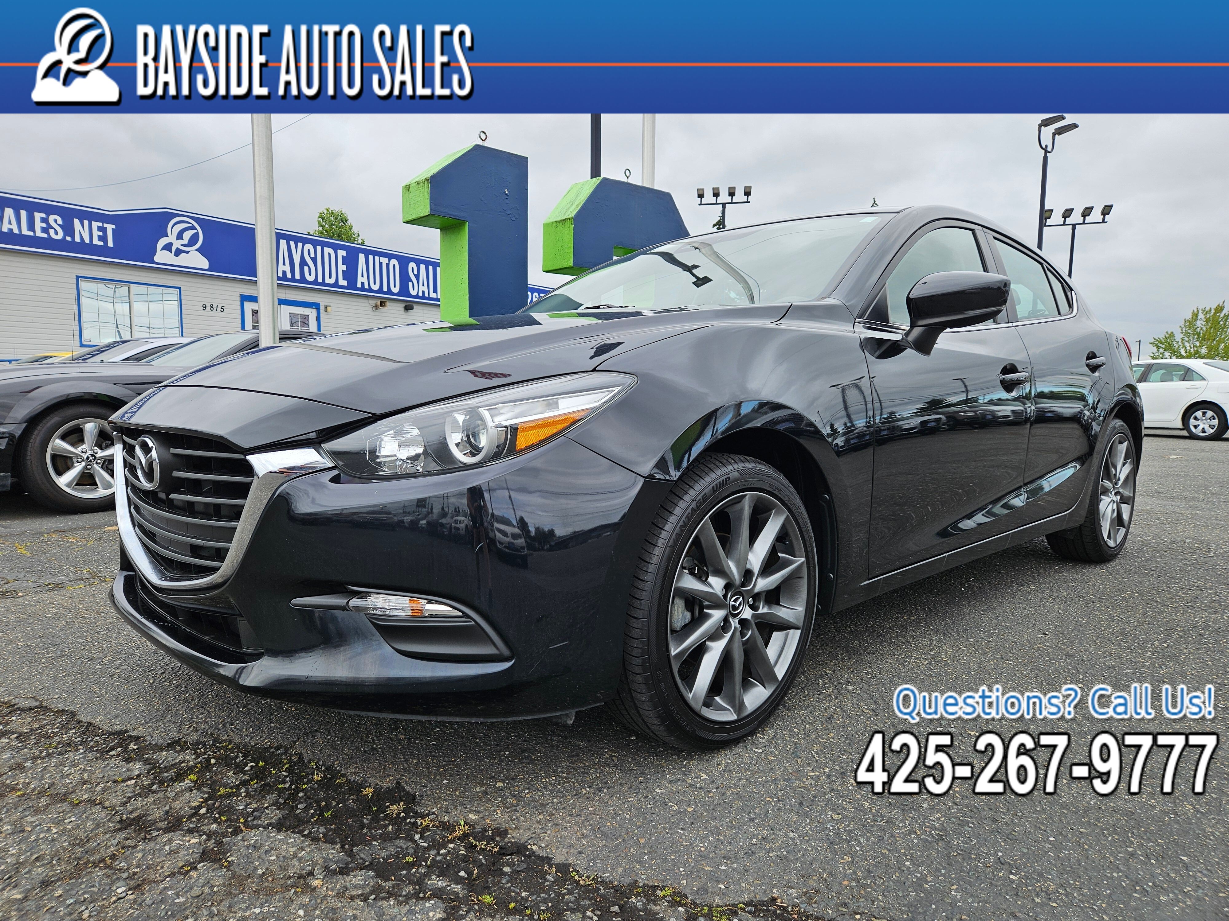 Jet Black Mica 2018 Mazda MAZDA3 Hatchback Front-Wheel Drive 6-Speed Automatic
