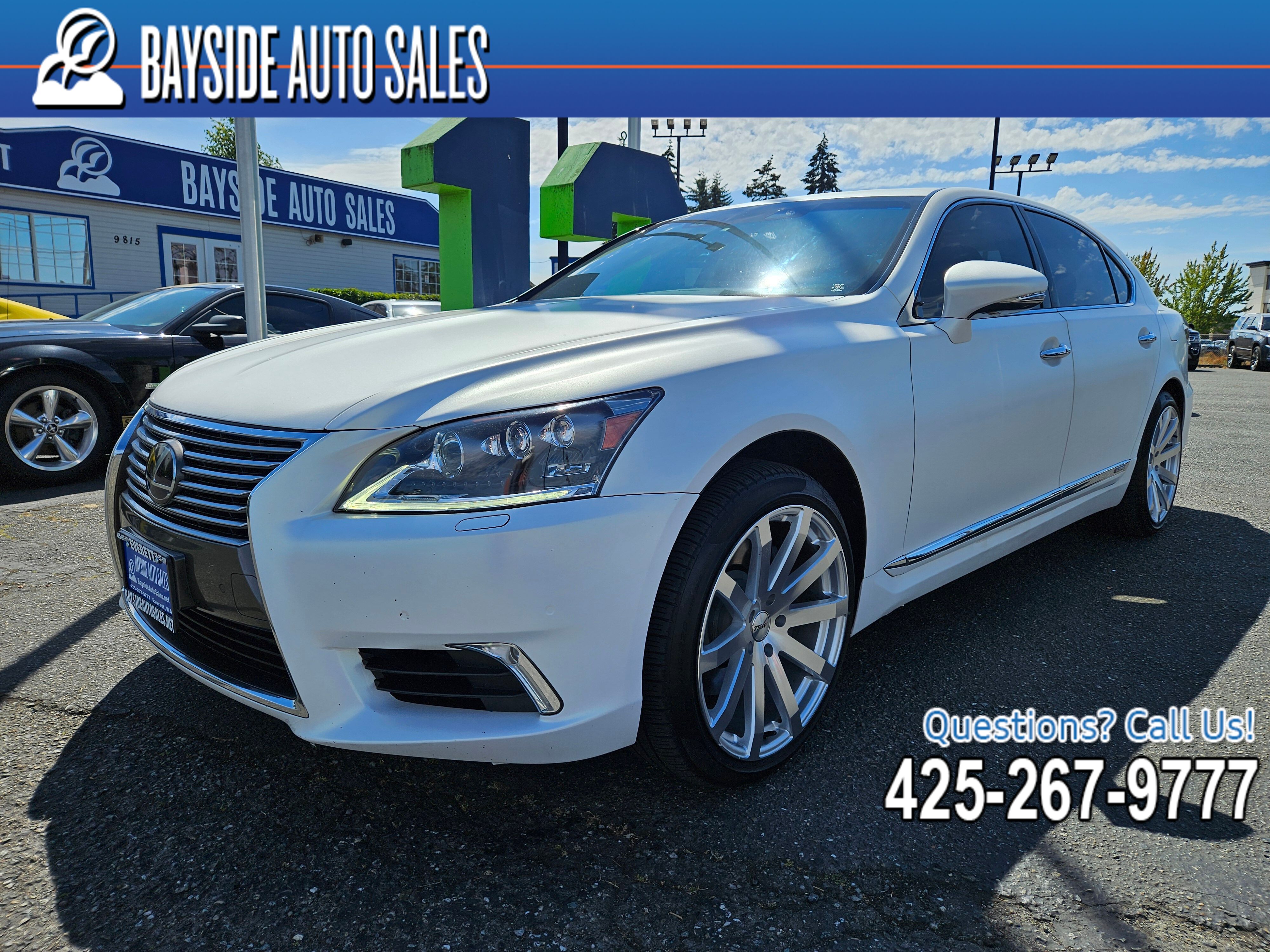 Gray (Liquid Platinum) 2013 Lexus LS Hybrid Sedan All-Wheel Drive Continuously Variable Transmission