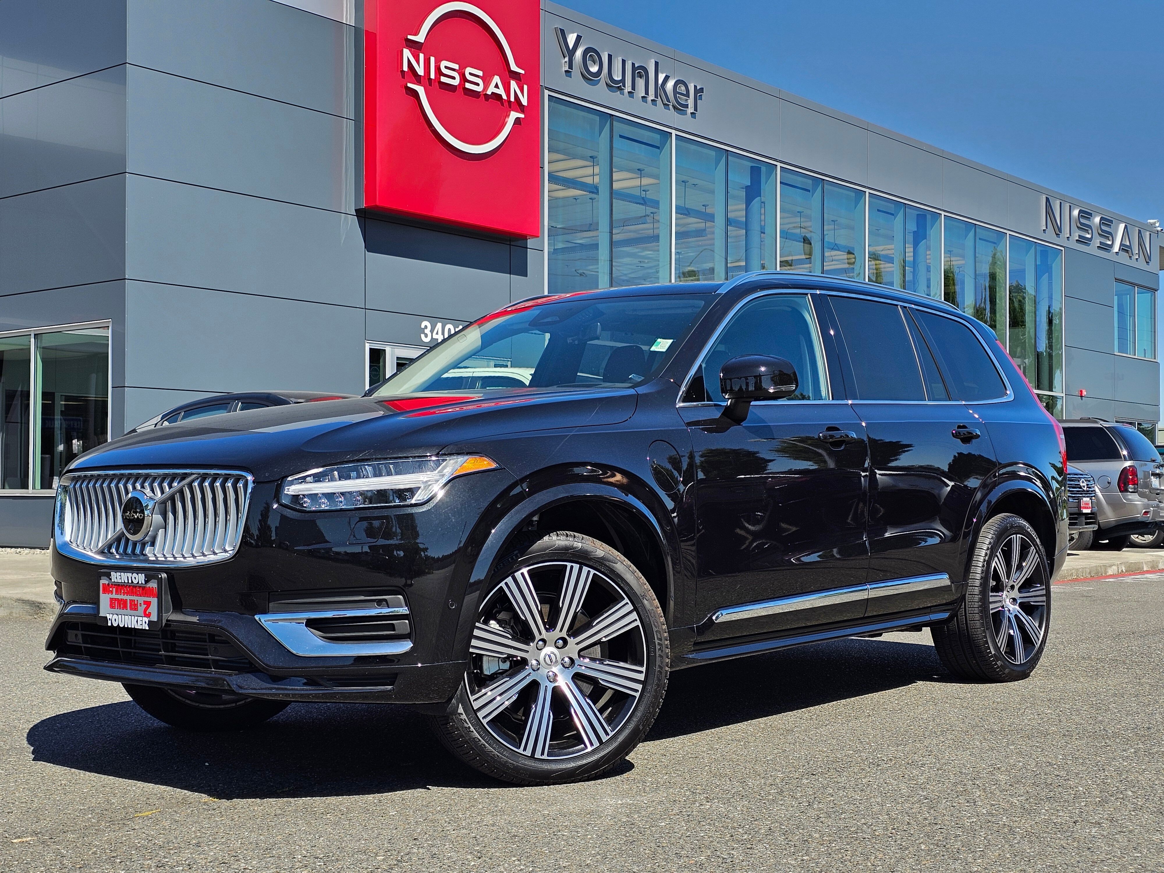 Onyx Black Metallic 2025 Volvo XC90 Recharge T8 Ultra Bright Theme 6-Passenger eAWD SUV / Crossover All-Wheel Drive Automatic