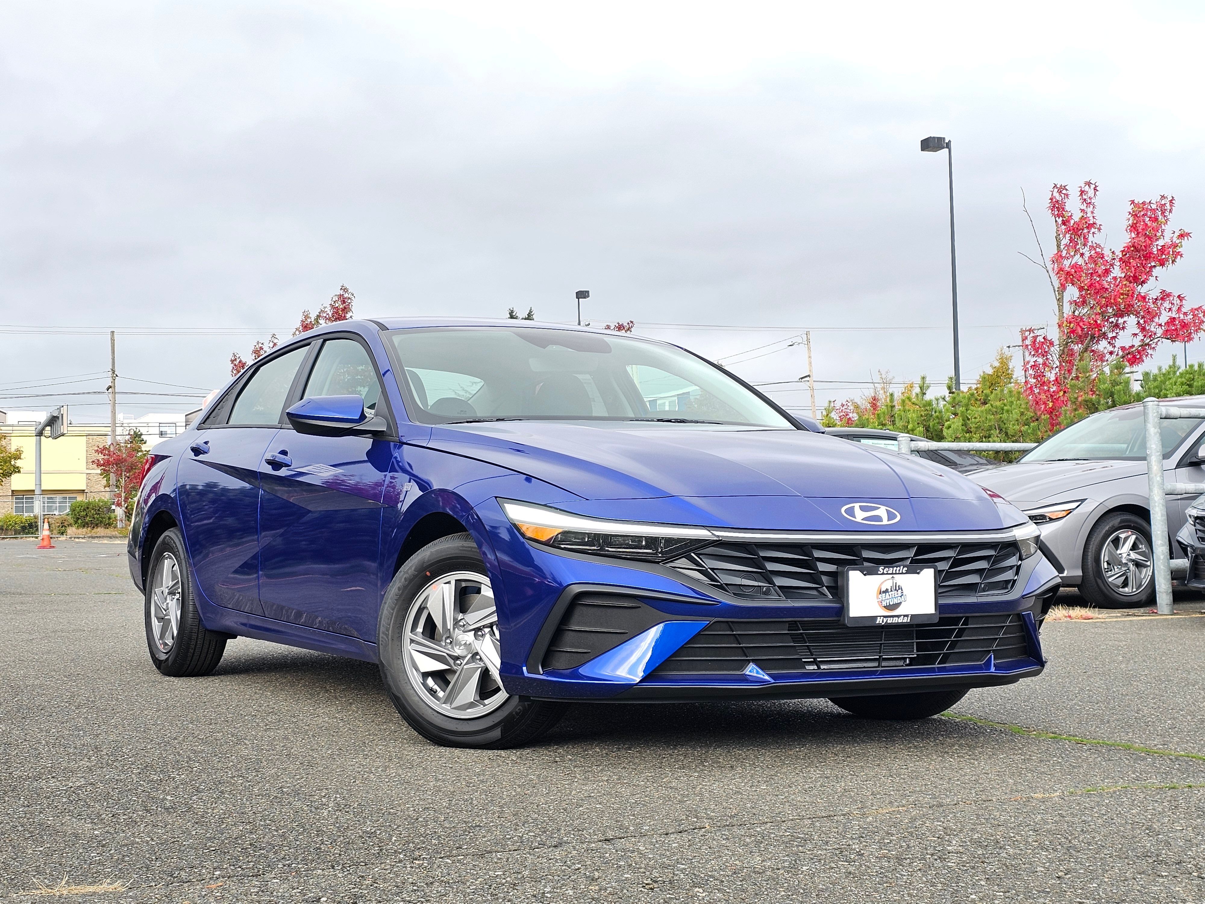 2025 Hyundai Elantra SE FWD