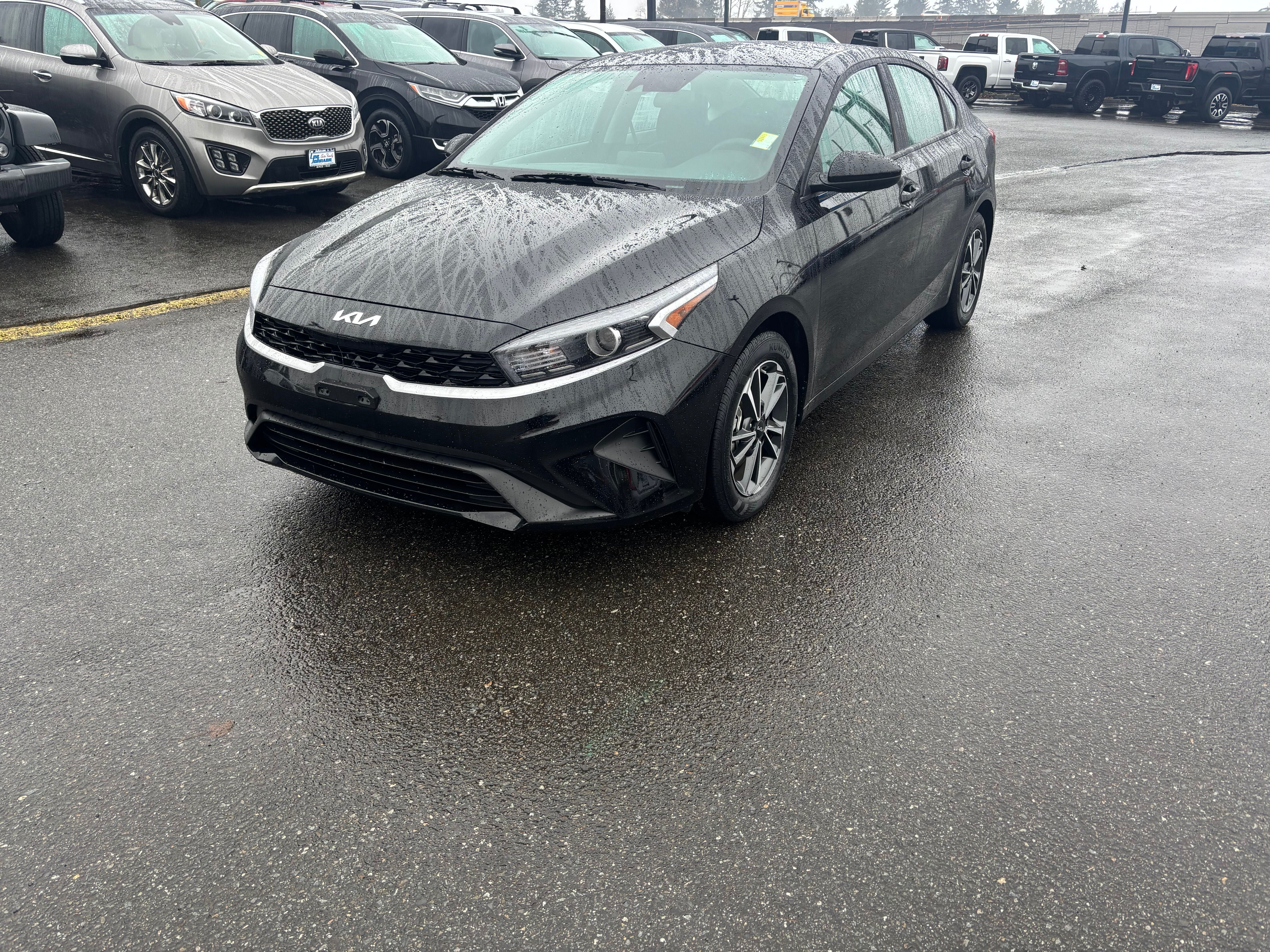 2023 Kia Forte LXS FWD