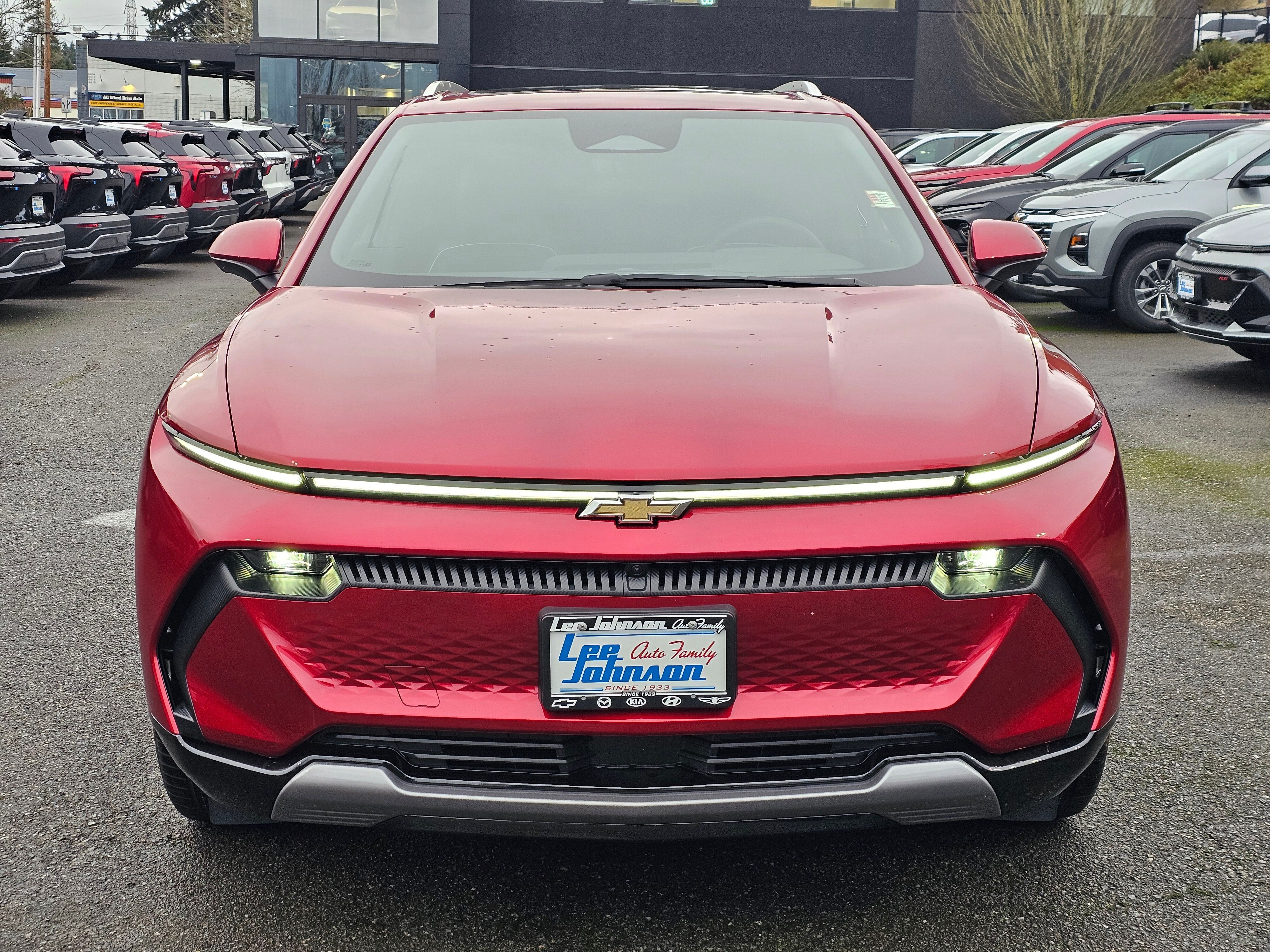 View vehicle photo 2