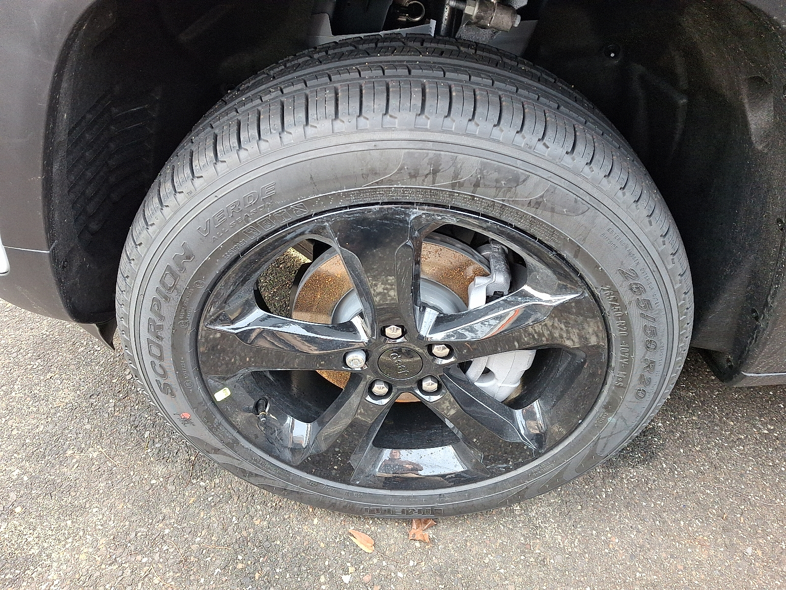 View vehicle photo 4