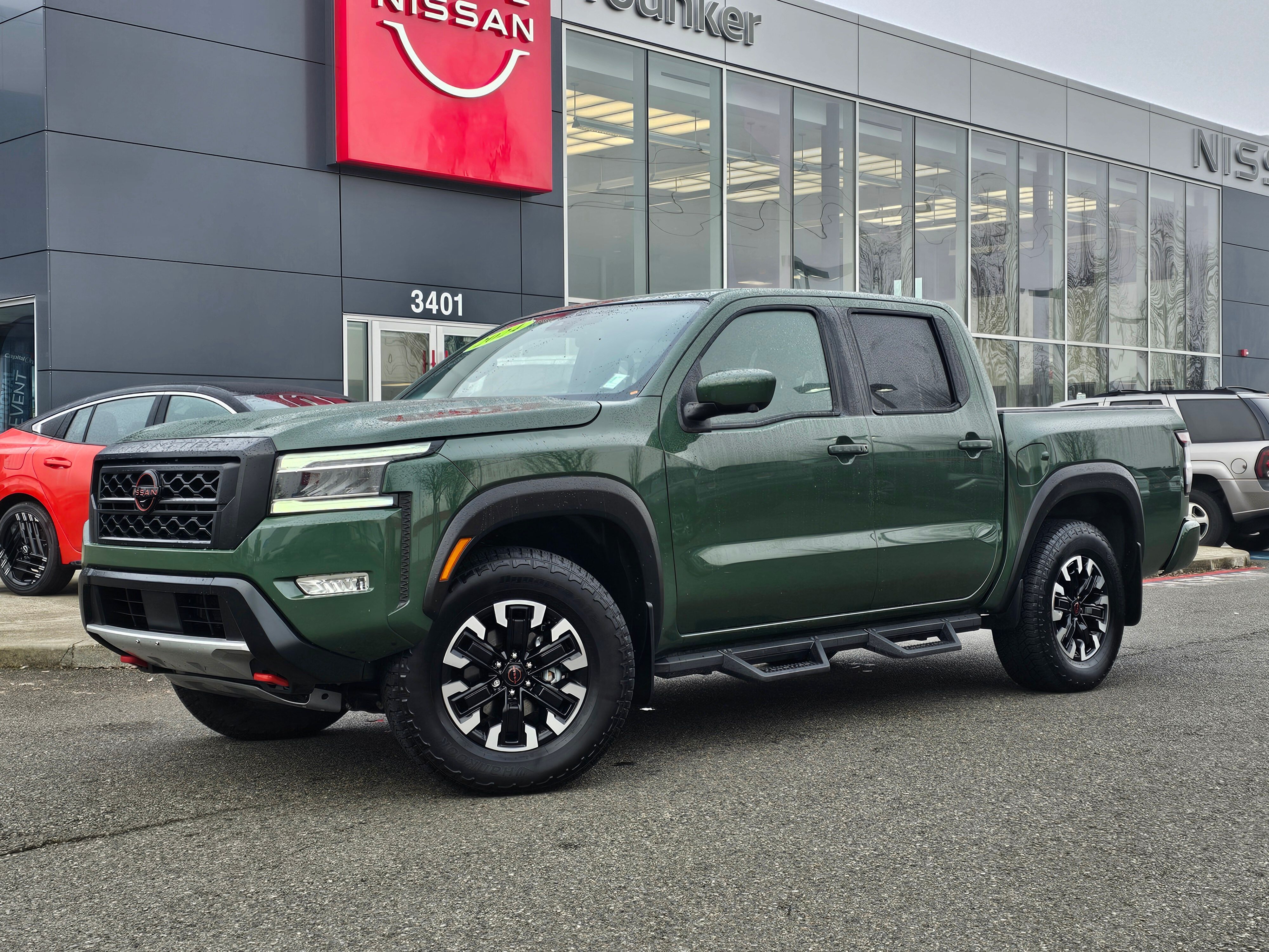 2024 Nissan Frontier PRO-4X Crew Cab 4WD