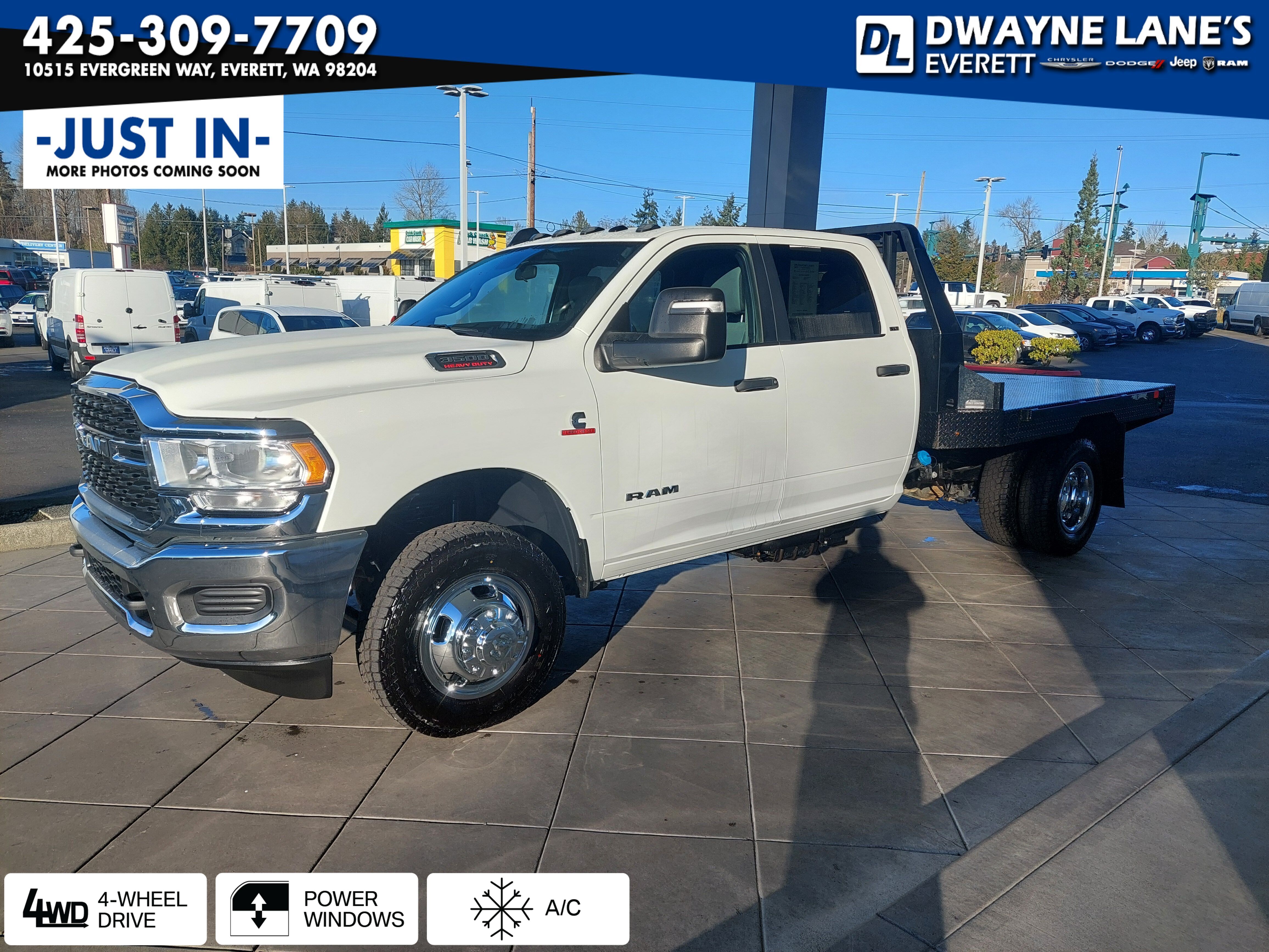 2024 RAM 3500 Chassis SLT Crew Cab LB DRW 4WD
