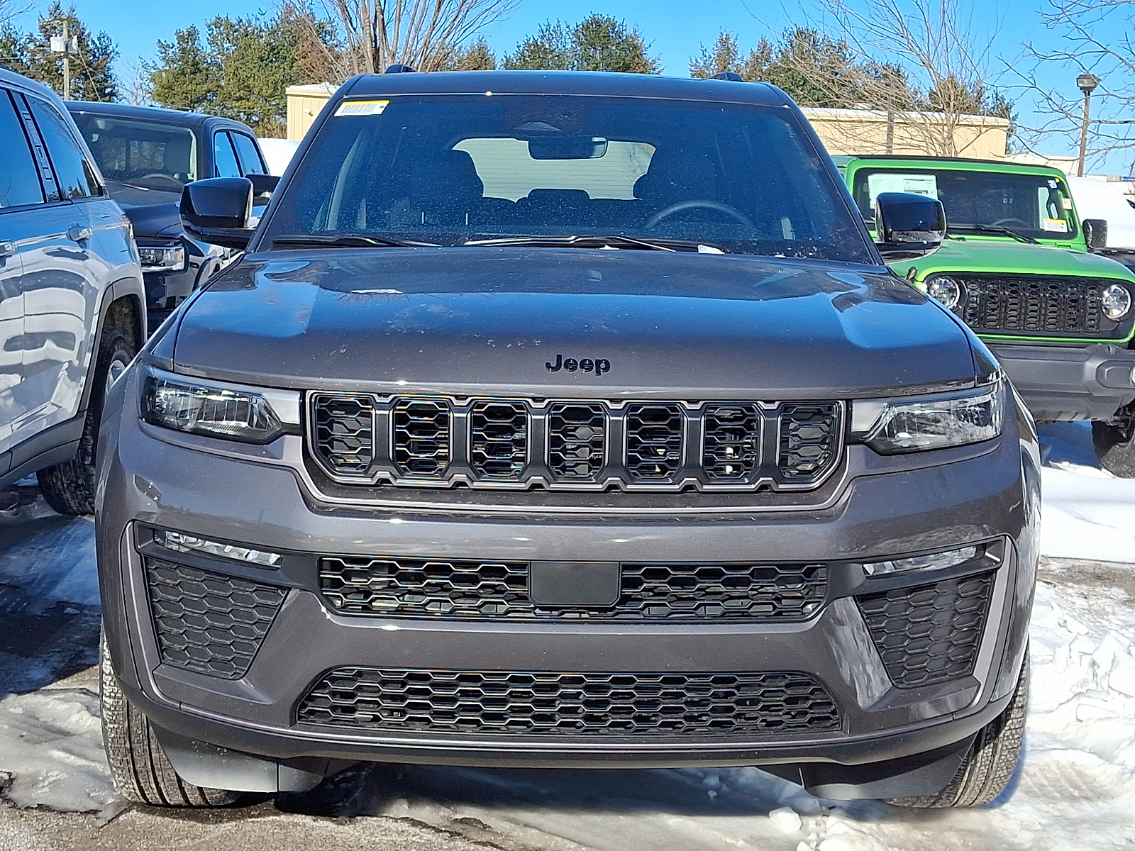 View vehicle photo 2