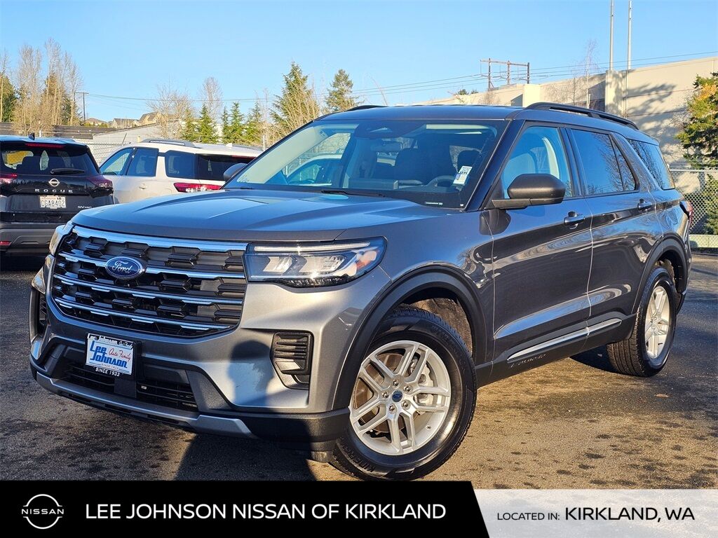 2025 Ford Explorer Active AWD