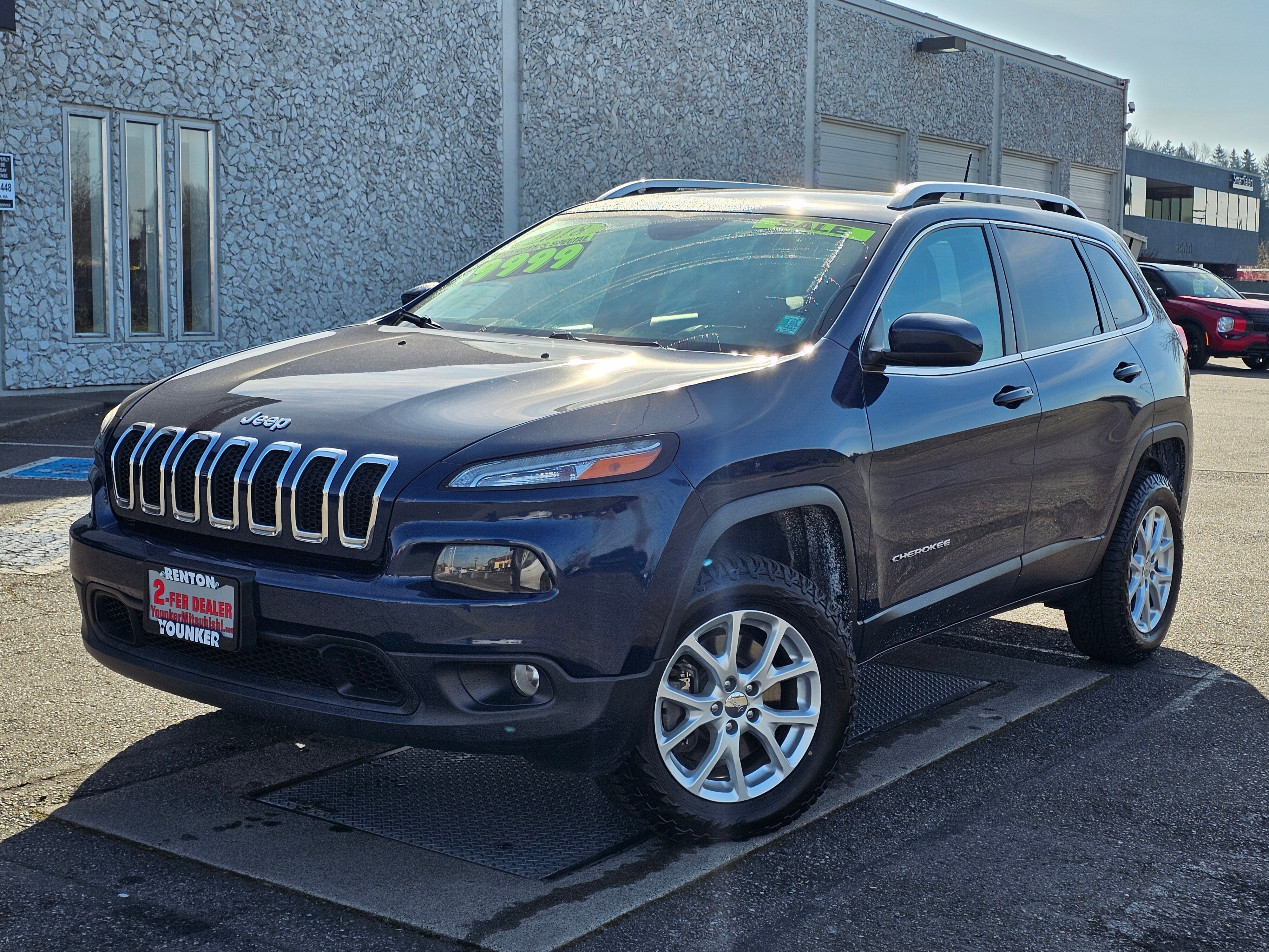 Patriot Blue Pearlcoat 2018 Jeep Cherokee Latitude Plus 4WD SUV / Crossover Four-Wheel Drive 9-Speed Automatic