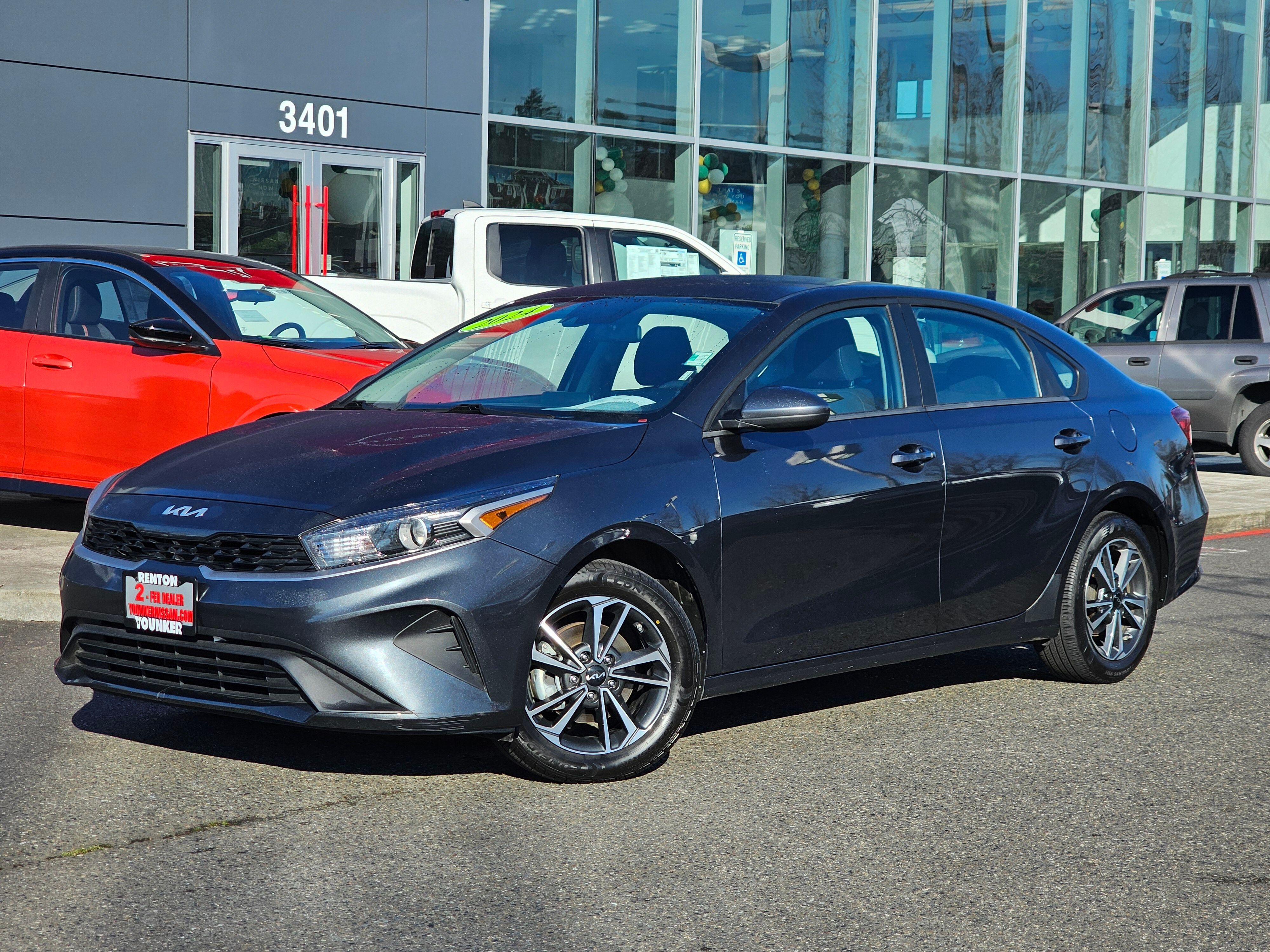 Gravity Gray 2024 Kia Forte LXS FWD Sedan Front-Wheel Drive Continuously Variable Transmission