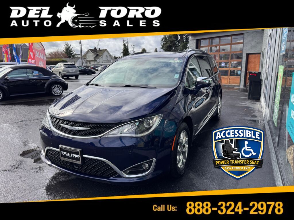 2017 Chrysler Pacifica Limited FWD