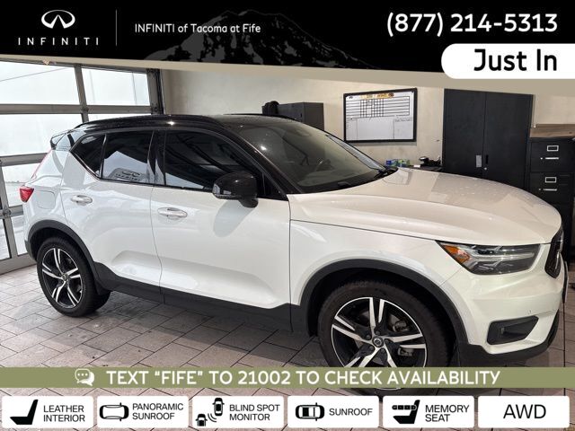 2020 Volvo XC40 T5 R-Design AWD