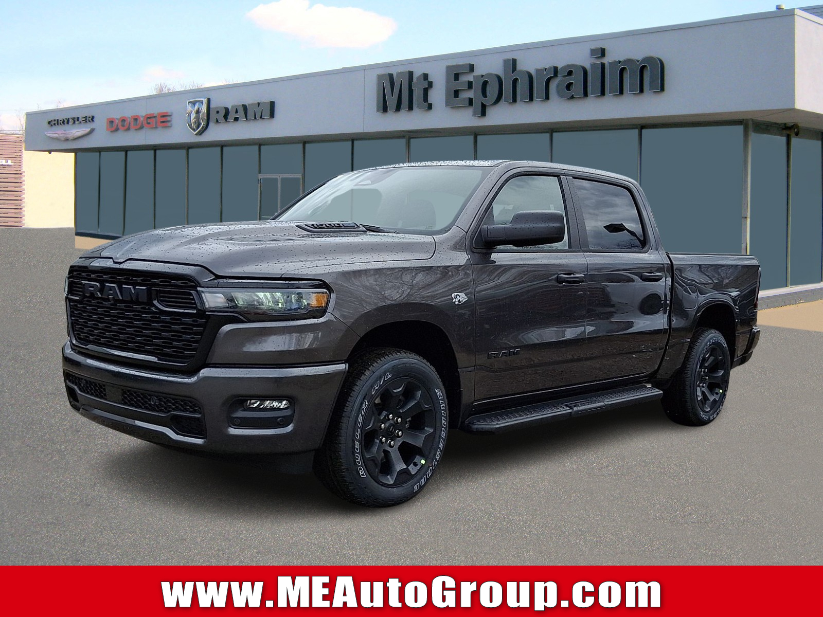 2026 RAM 1500 Express Crew Cab 4WD