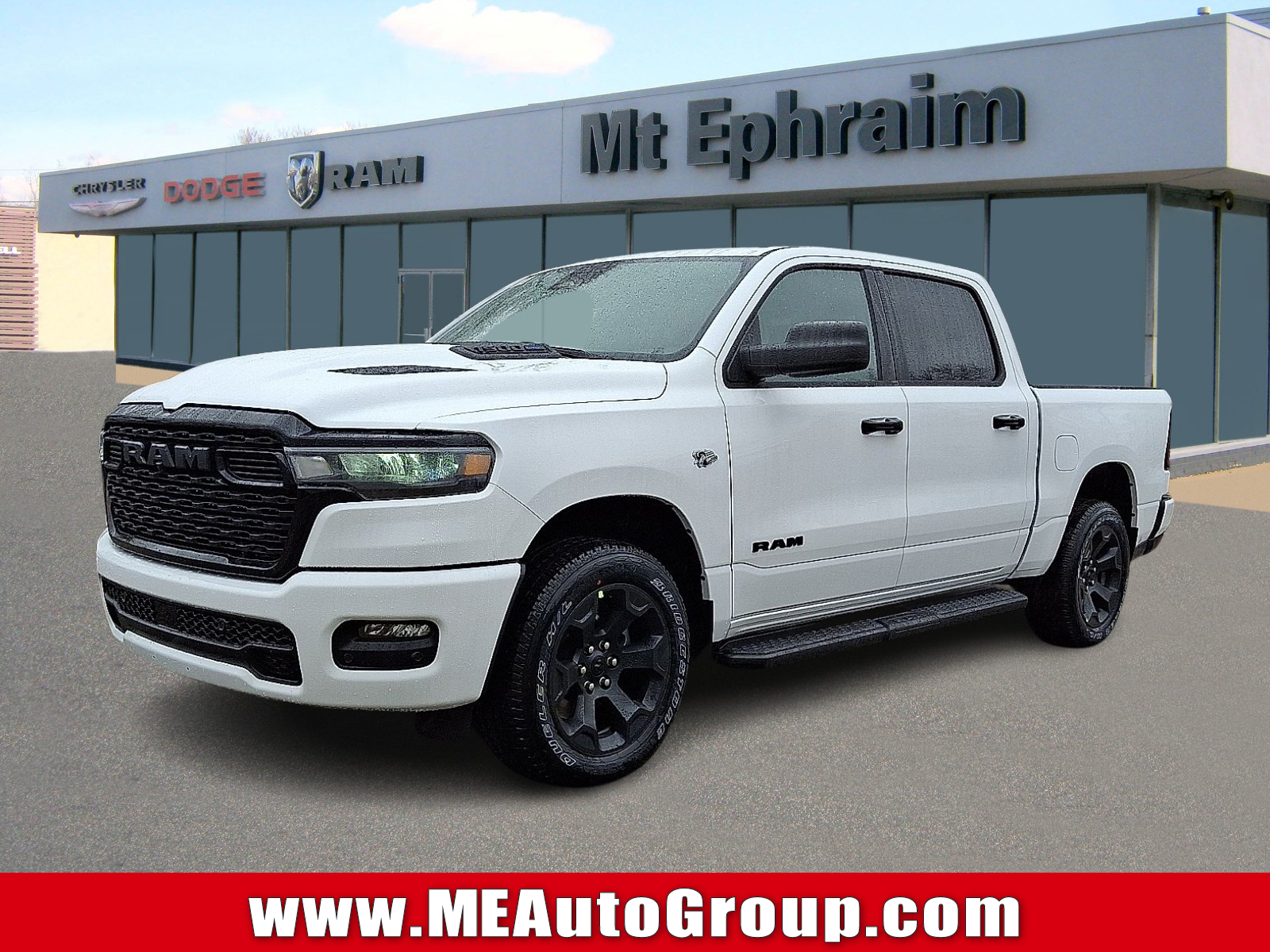 2026 RAM 1500 Express Crew Cab 4WD