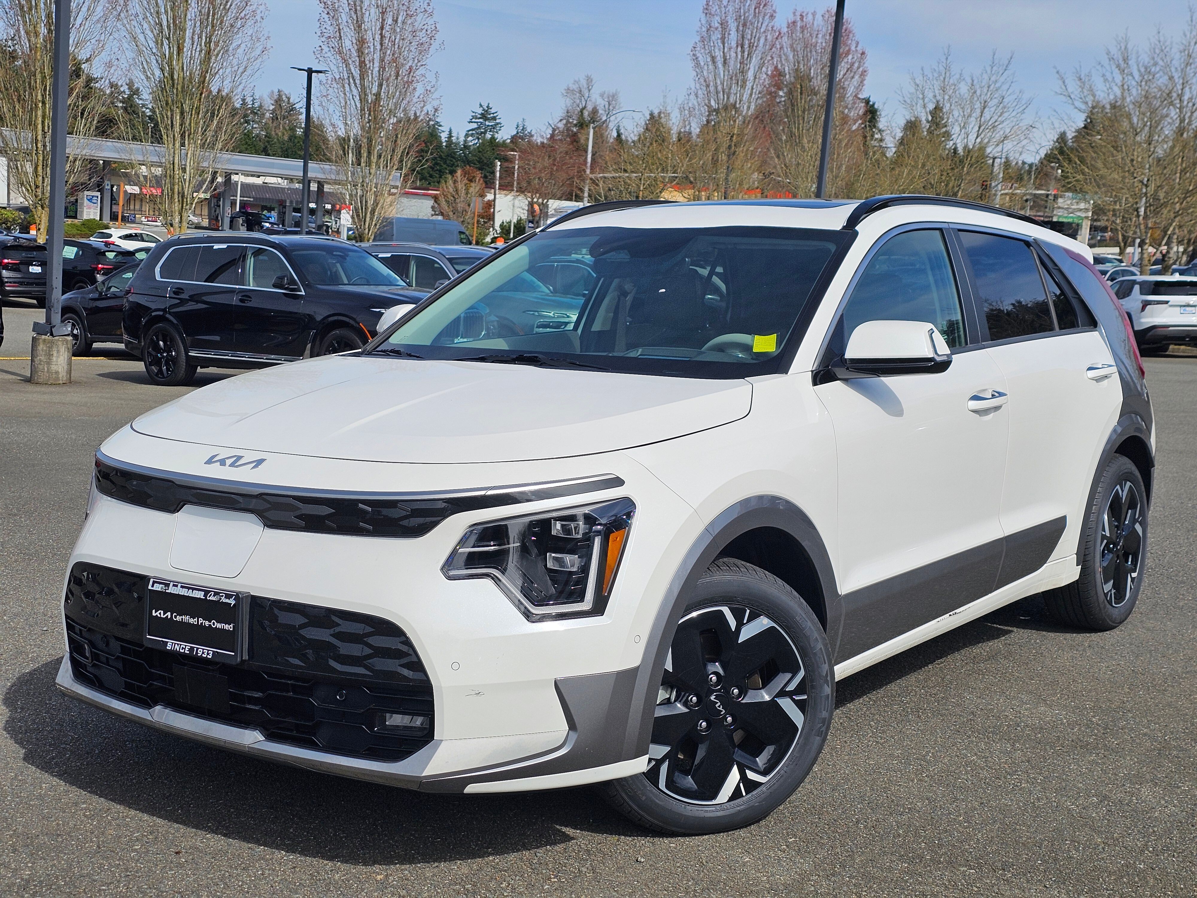 Snow White Pearl 2023 Kia Niro EV Wave FWD SUV / Crossover Front-Wheel Drive 1-Speed Automatic