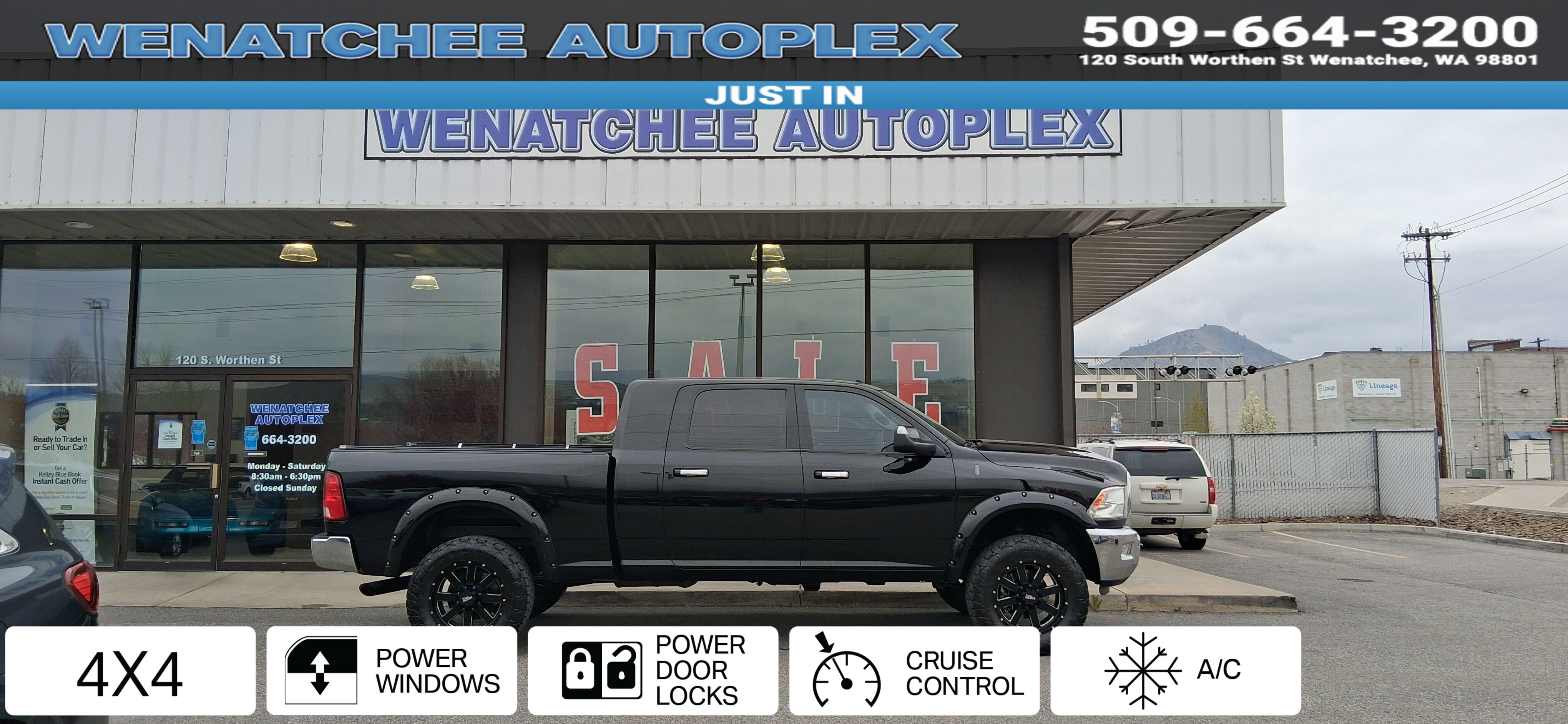 Black 2013 RAM 2500 SLT Mega Cab 4WD Pickup Truck Four-Wheel Drive