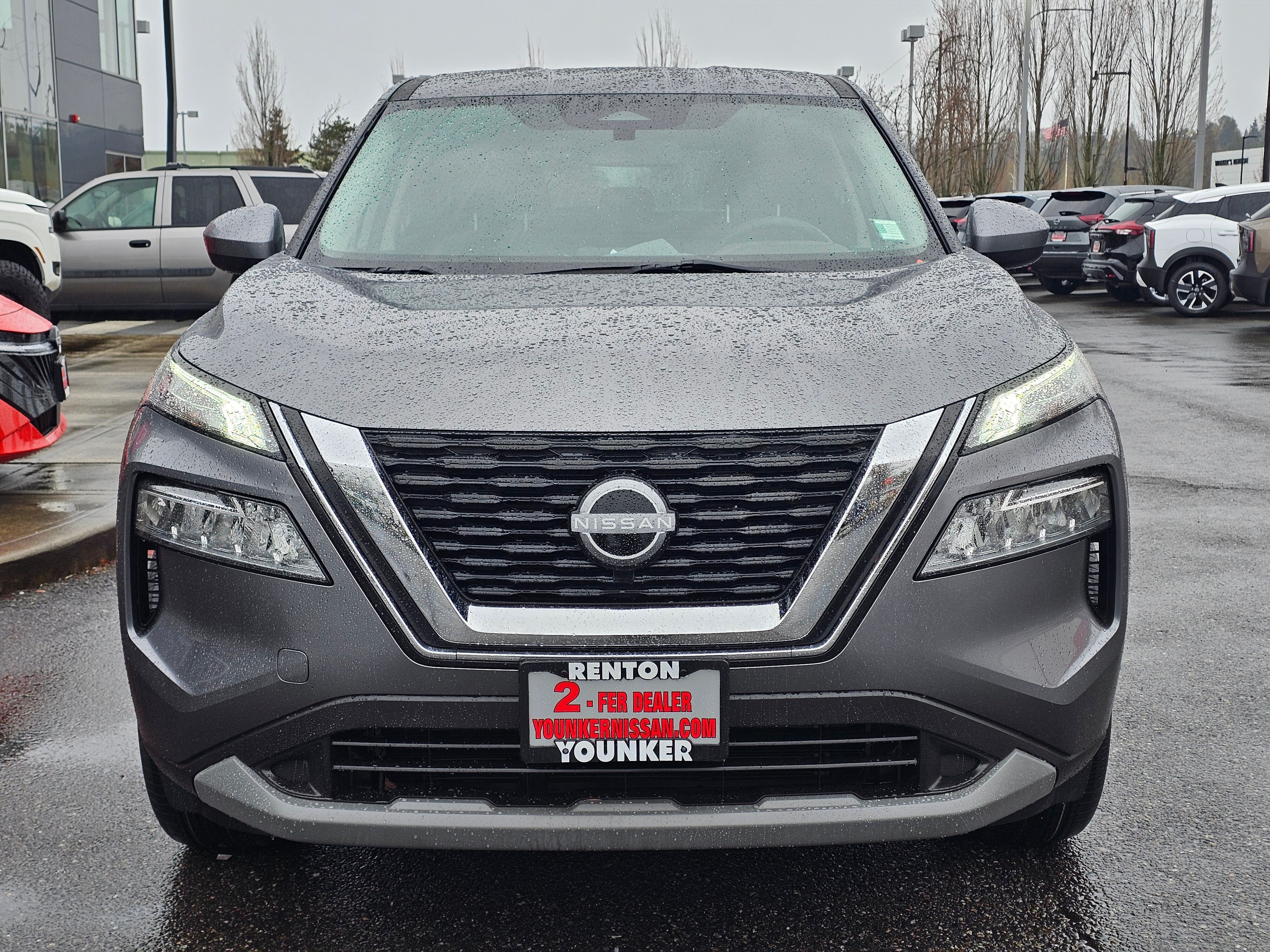 View vehicle photo 2