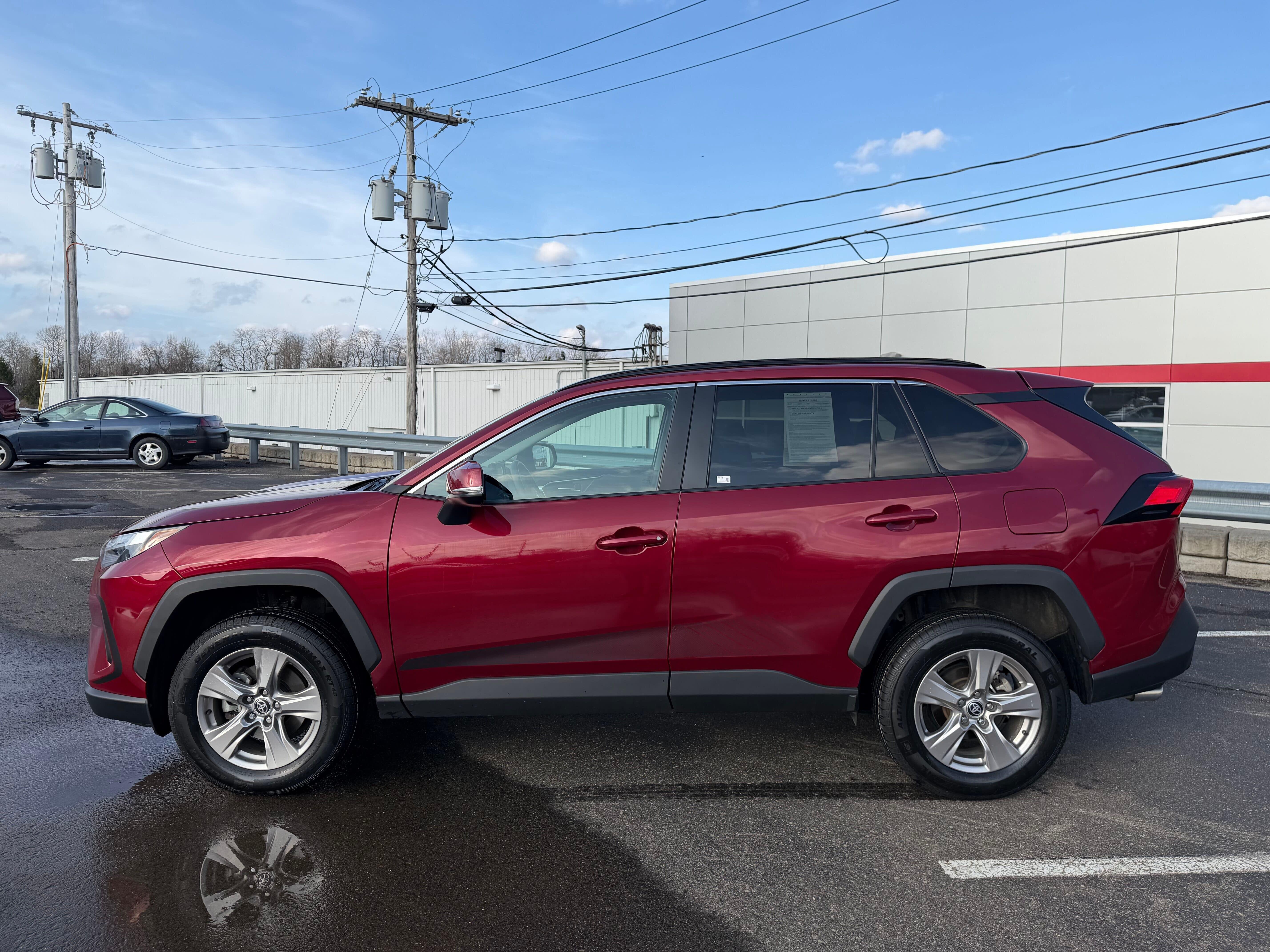 View vehicle photo 2