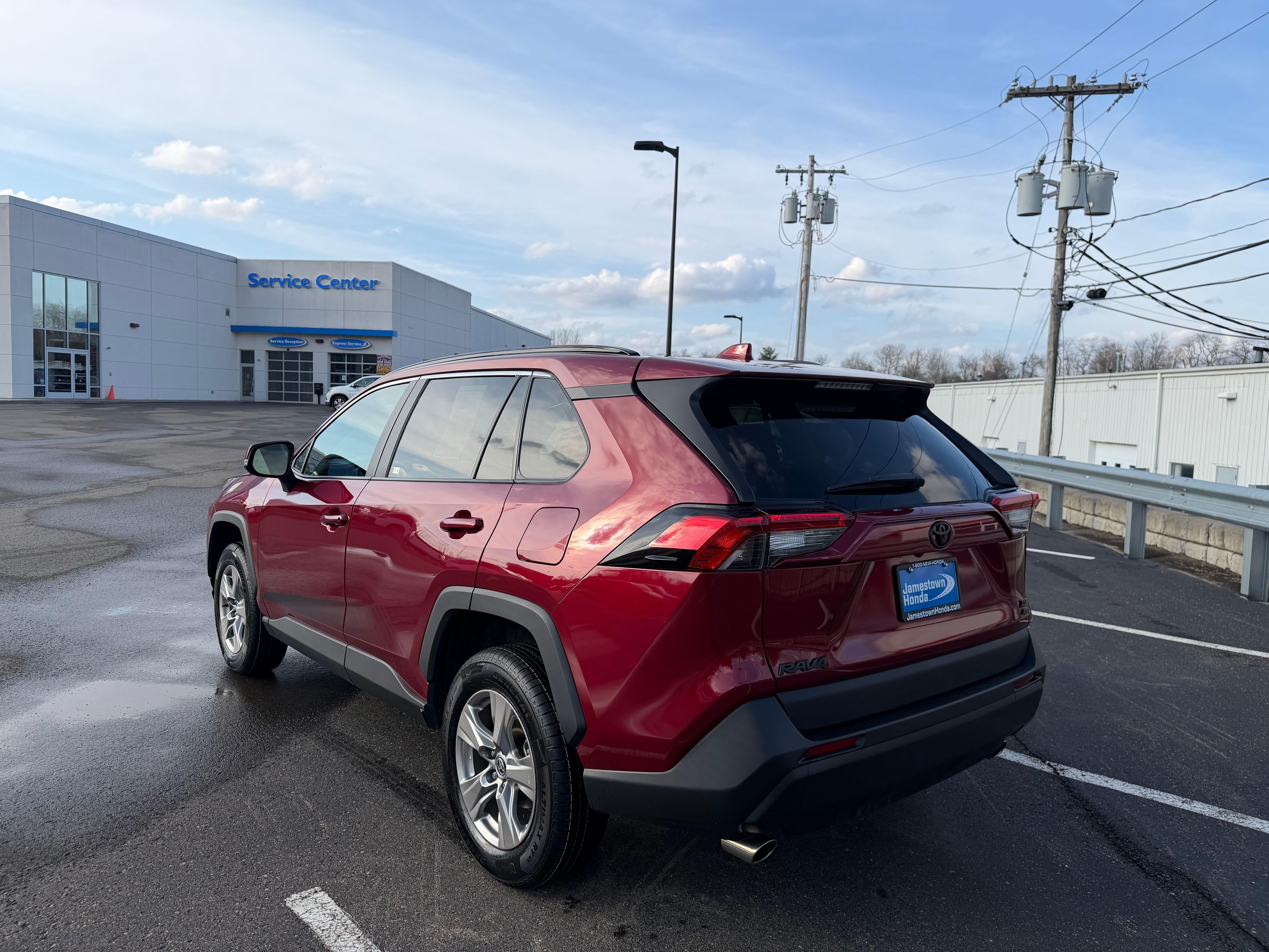 View vehicle photo 3