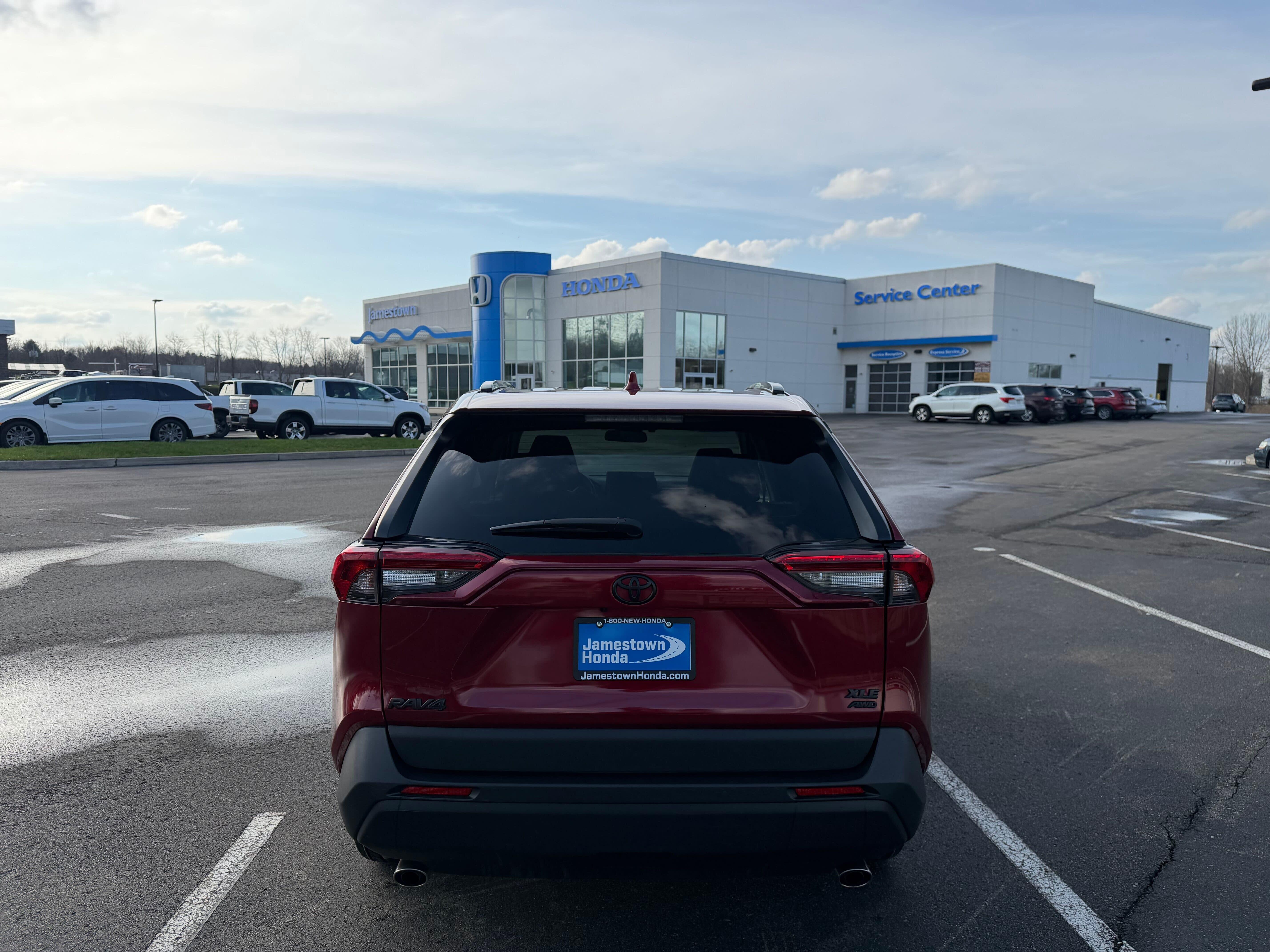 View vehicle photo 4