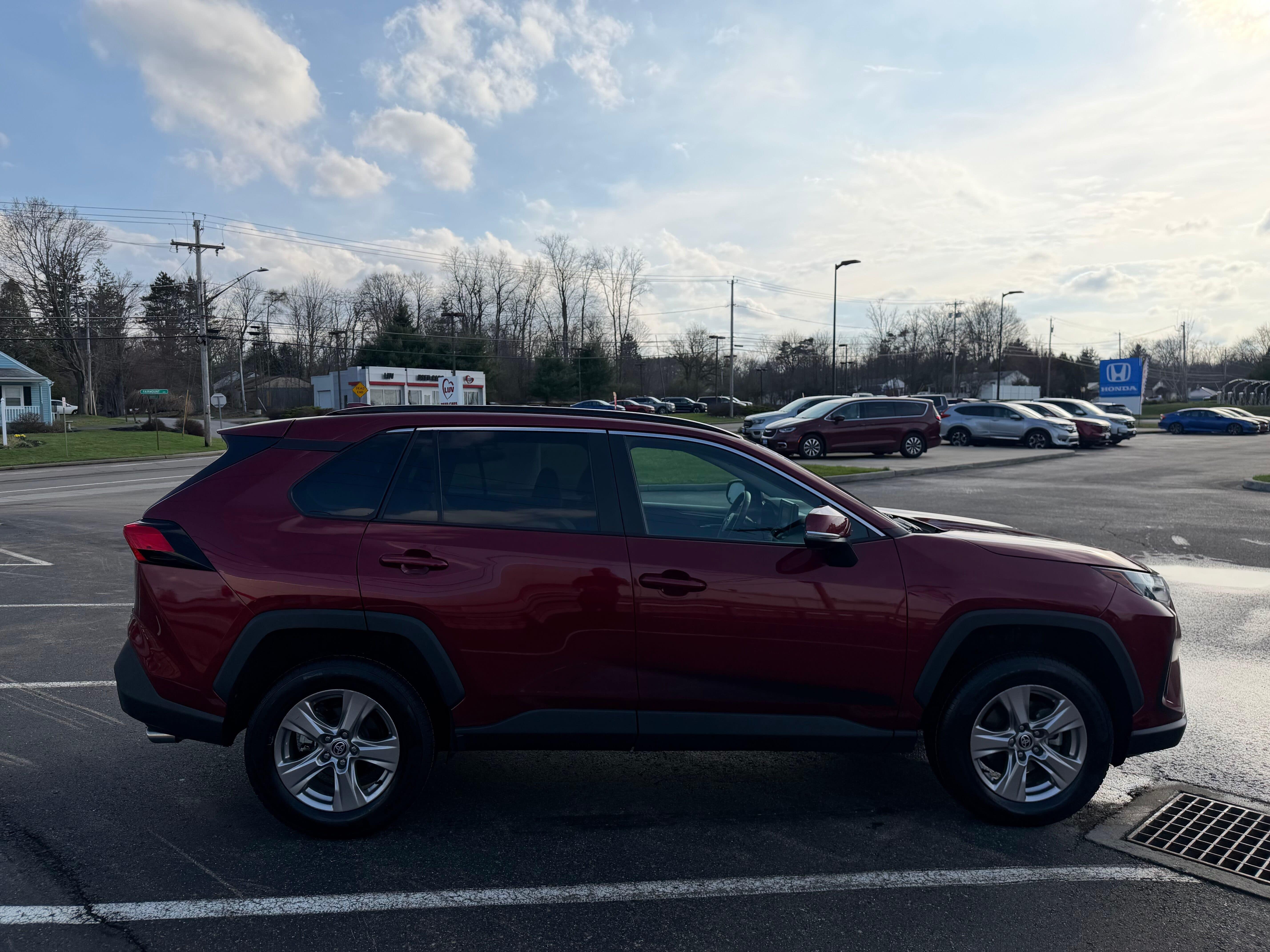 View vehicle photo 6