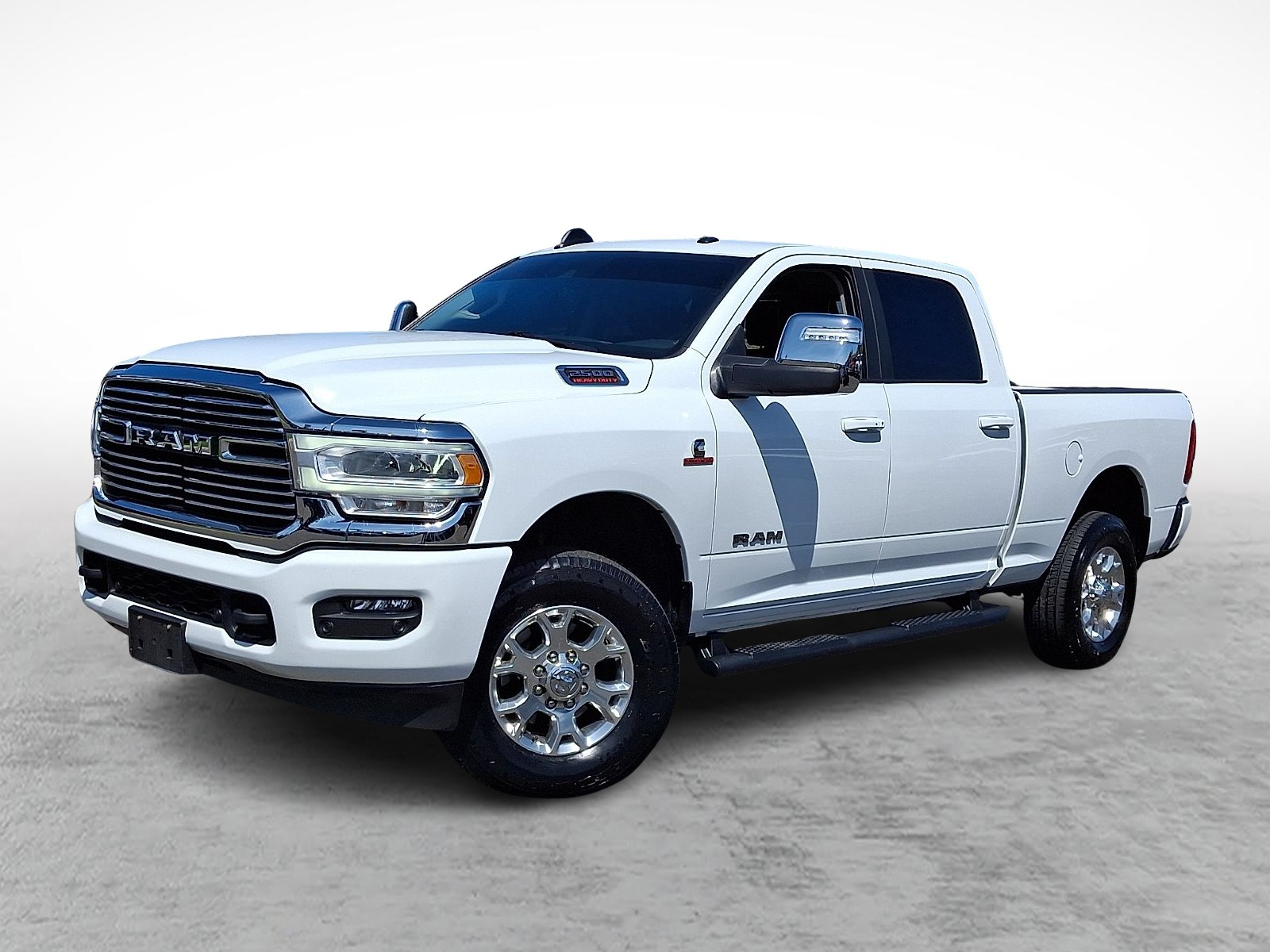 Bright White Clearcoat 2024 RAM 2500 Laramie Crew Cab 4WD Pickup Truck Four-Wheel Drive 6-Speed Automatic