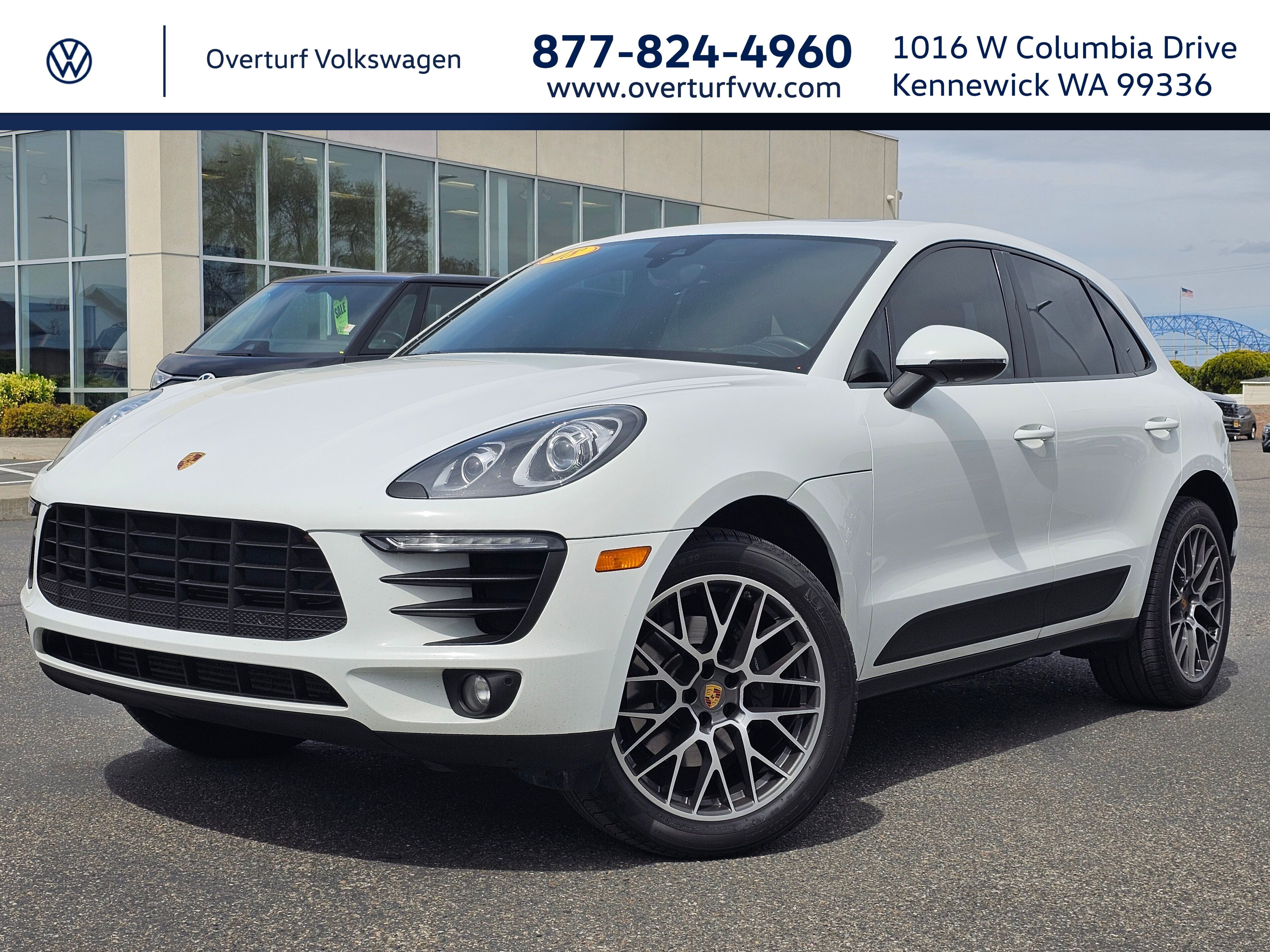 Carrara White Metallic 2018 Porsche Macan AWD SUV / Crossover All-Wheel Drive 7-Speed Automatic