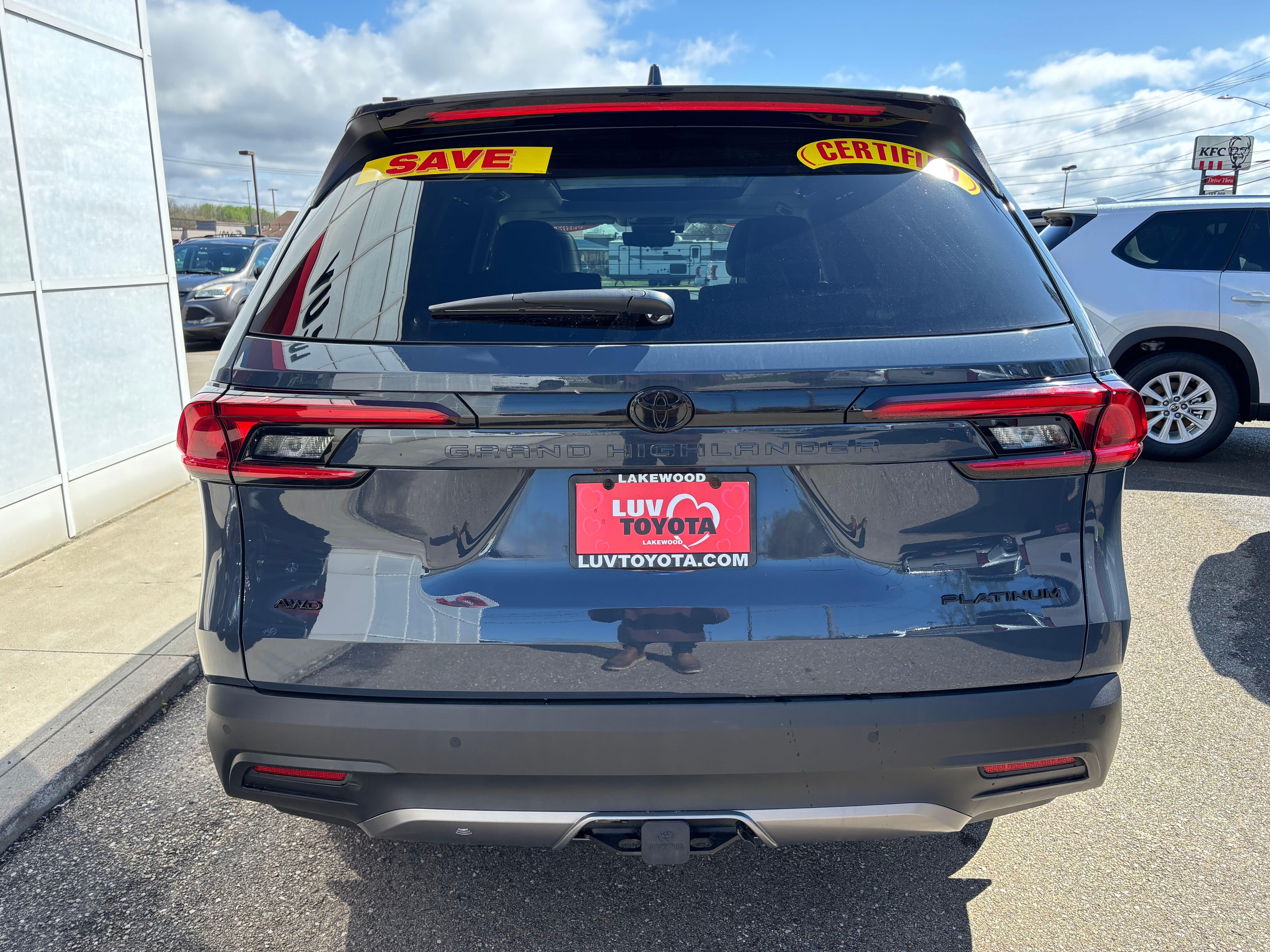 View vehicle photo 5