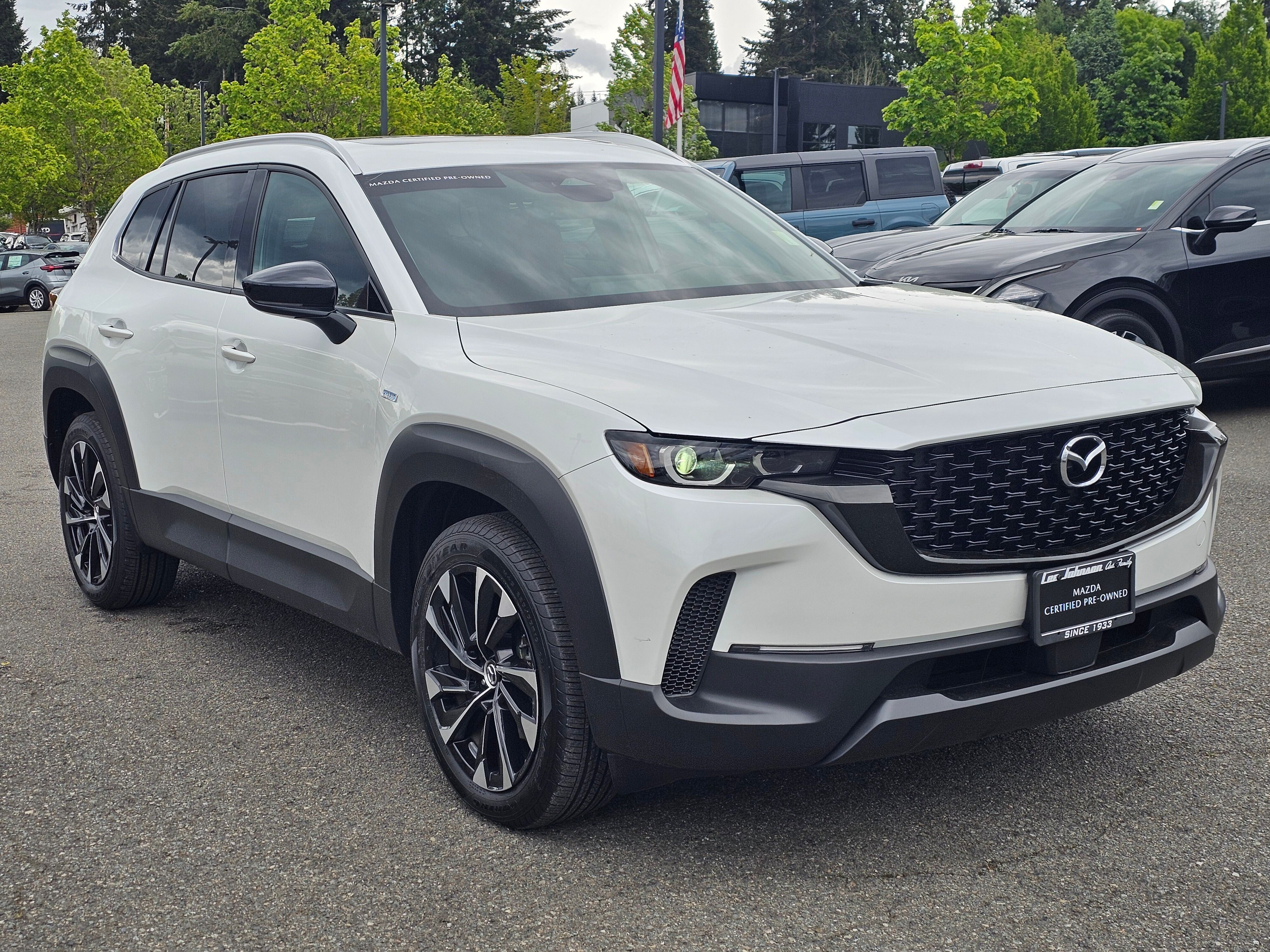 View vehicle photo 2