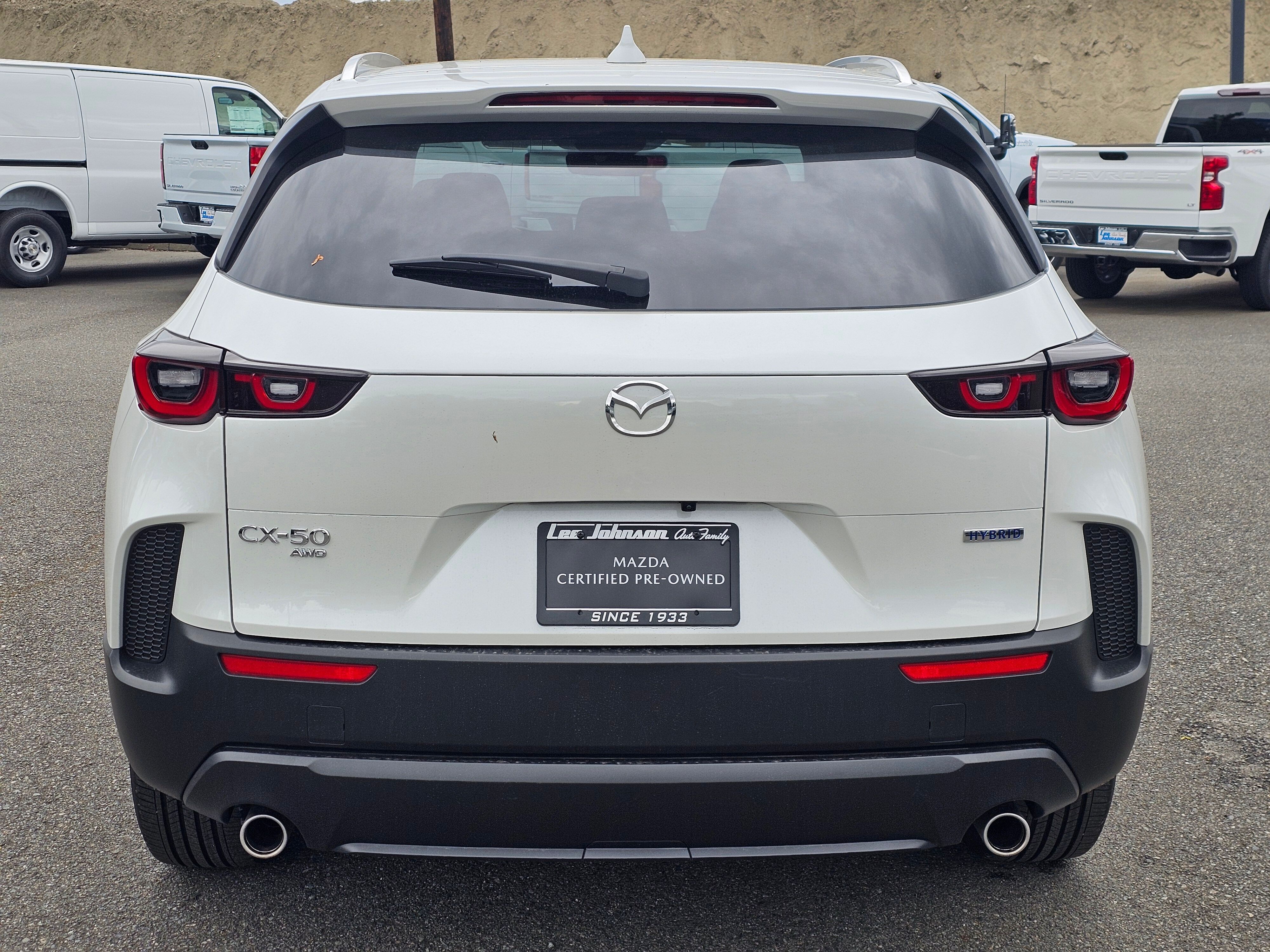 View vehicle photo 5