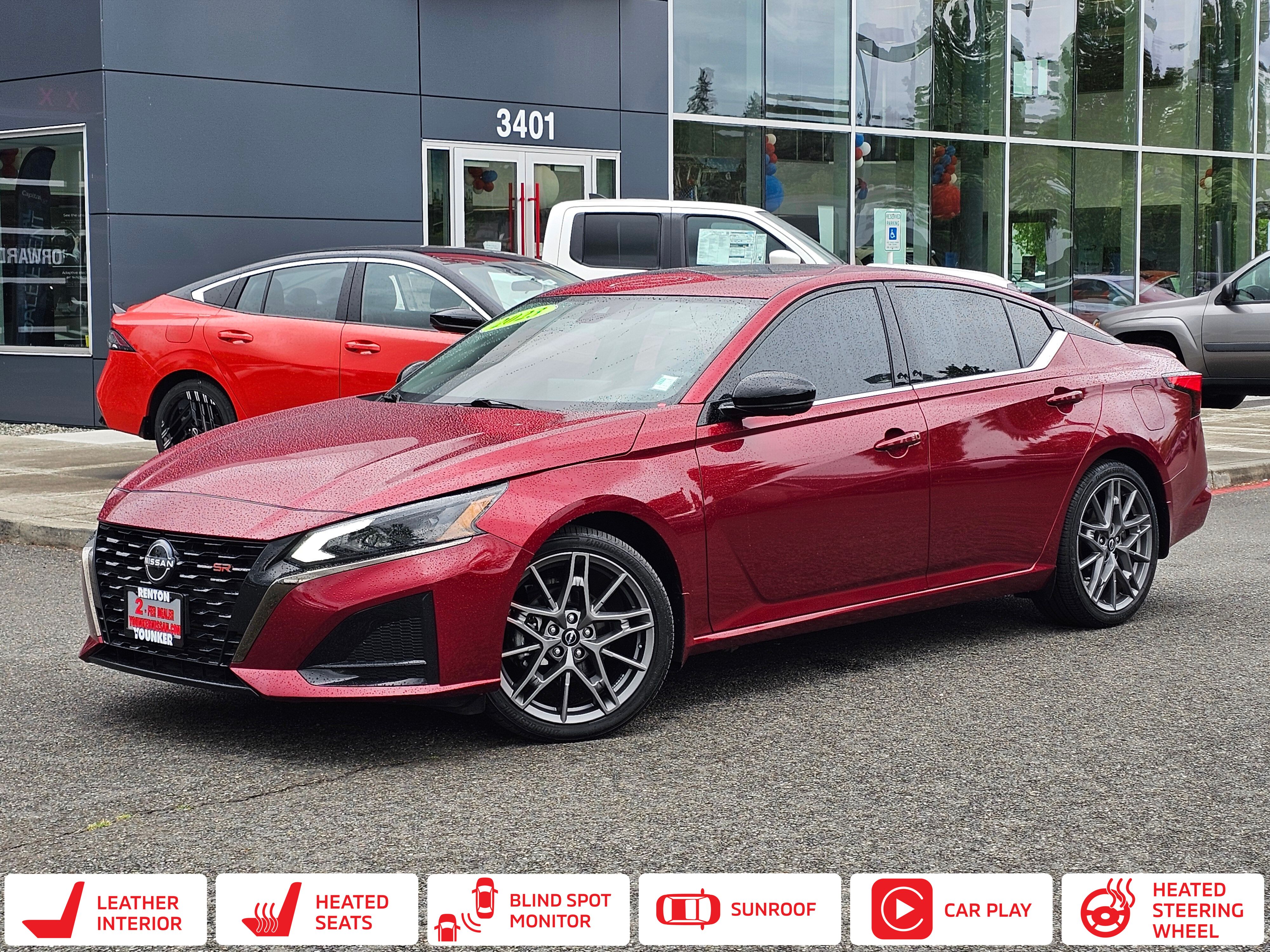 Red (Scarlet Ember Tintcoat) 2023 Nissan Altima 2.0 SR FWD Sedan Front-Wheel Drive Continuously Variable Transmission
