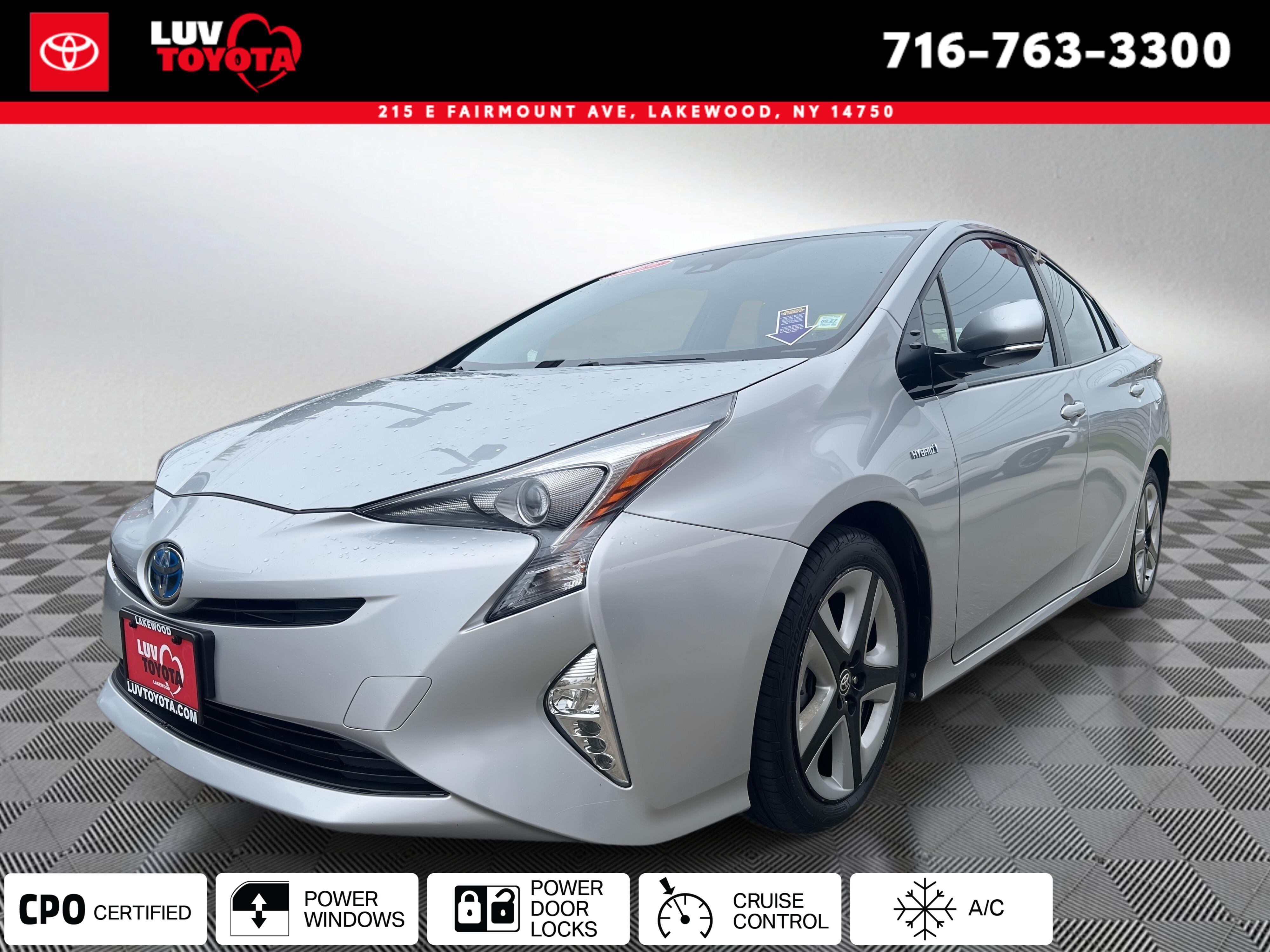 2017 Toyota Prius Four Touring FWD