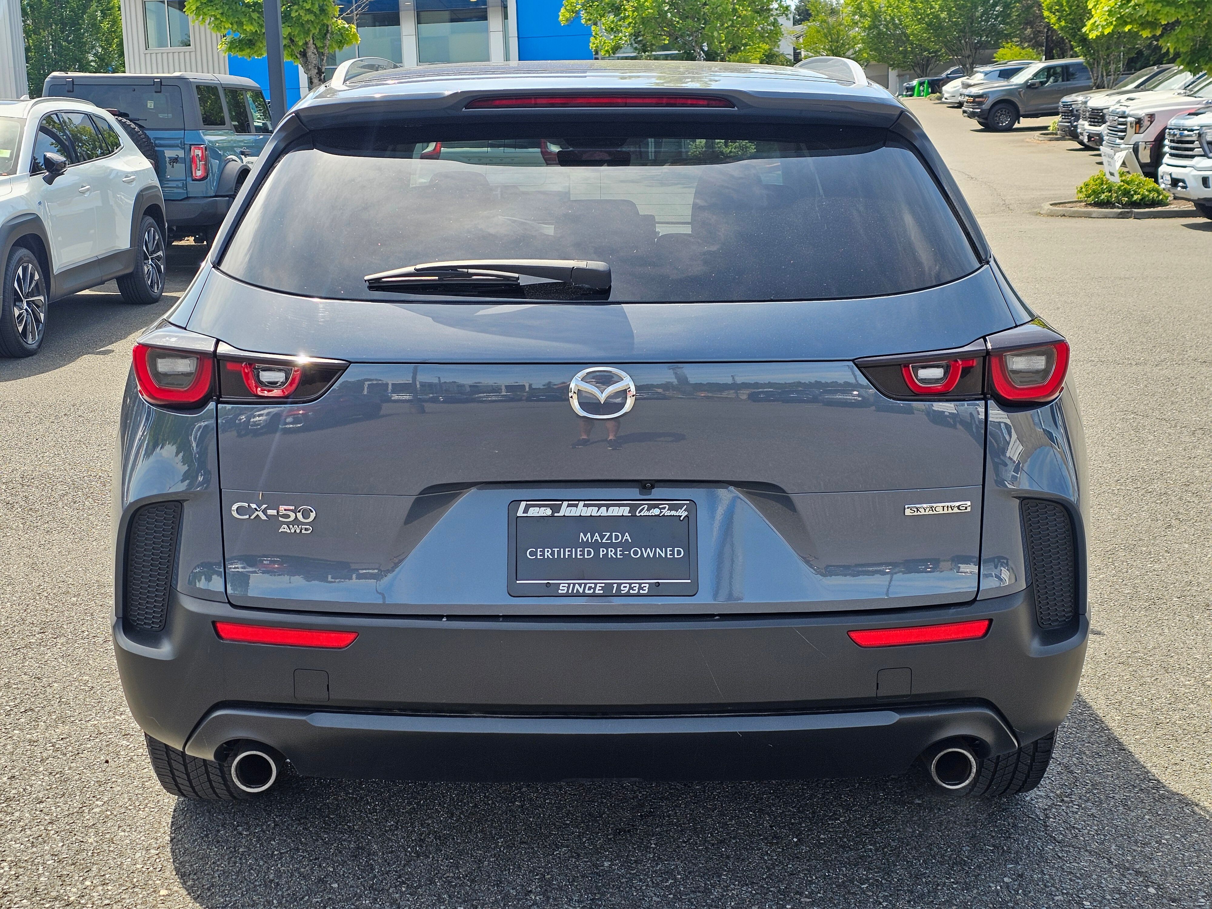 View vehicle photo 5