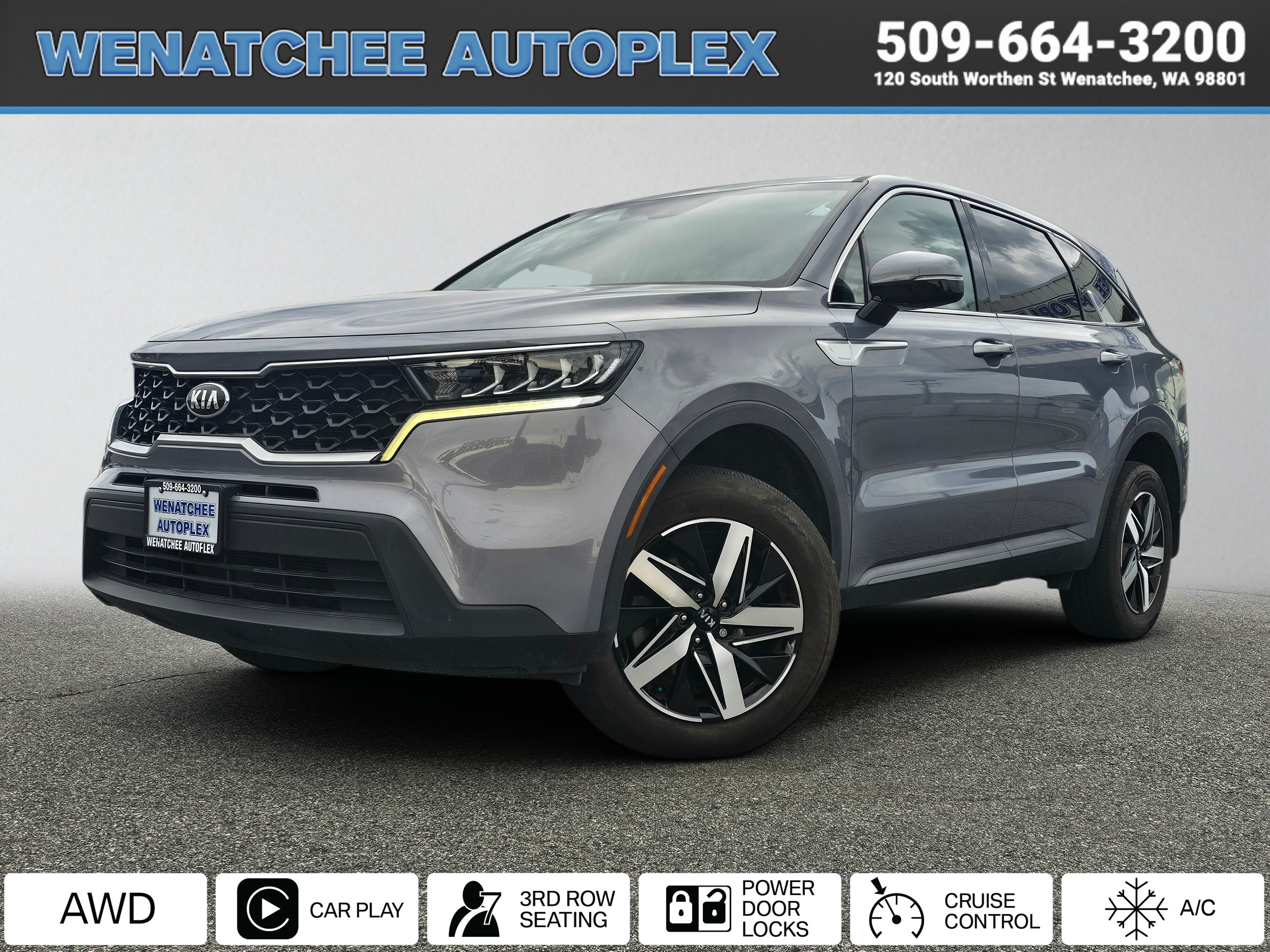 Silver 2021 Kia Sorento LX AWD SUV / Crossover All-Wheel Drive 8-Speed Automatic