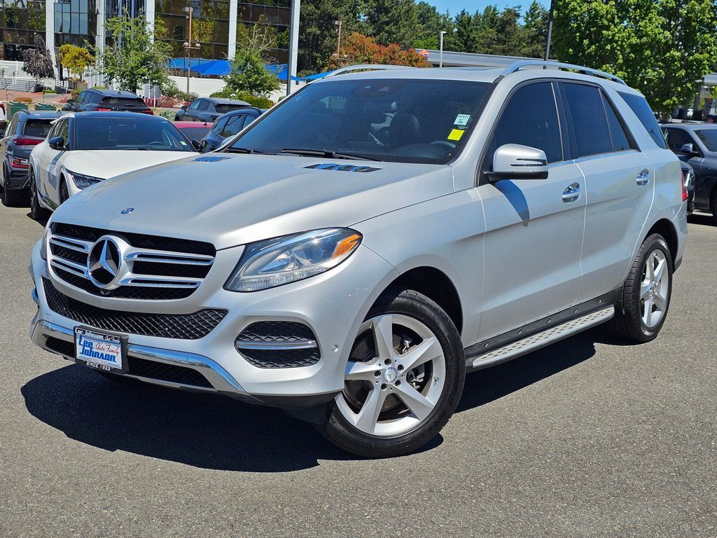 2016 Mercedes-Benz GLE Plata (Palladium Silver Metallic) SUV/Crossover Tracción en las cuatro ruedas 7 velocidades Automática