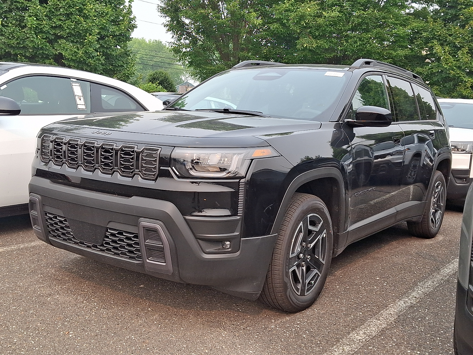 Diamond Black Crystal Pearlcoat 2026 Jeep Cherokee SUV / Crossover  Continuously Variable Transmission