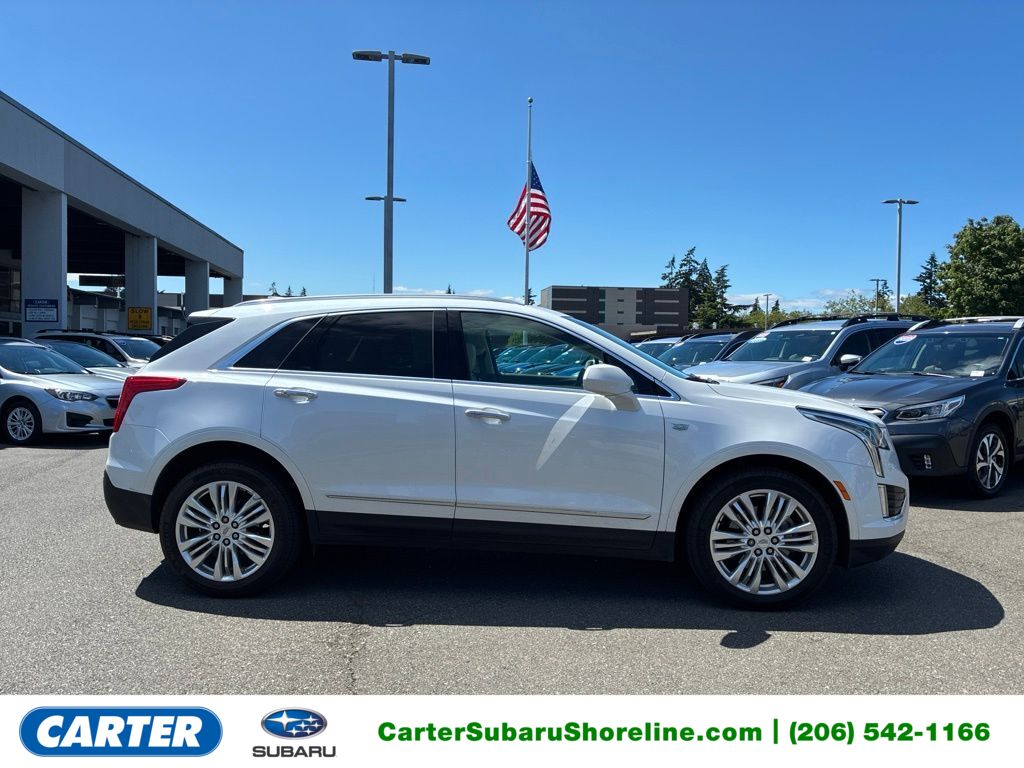 Crystal White Tricoat 2017 Cadillac XT5 SUV / Crossover Four-Wheel Drive 8-Speed Automatic