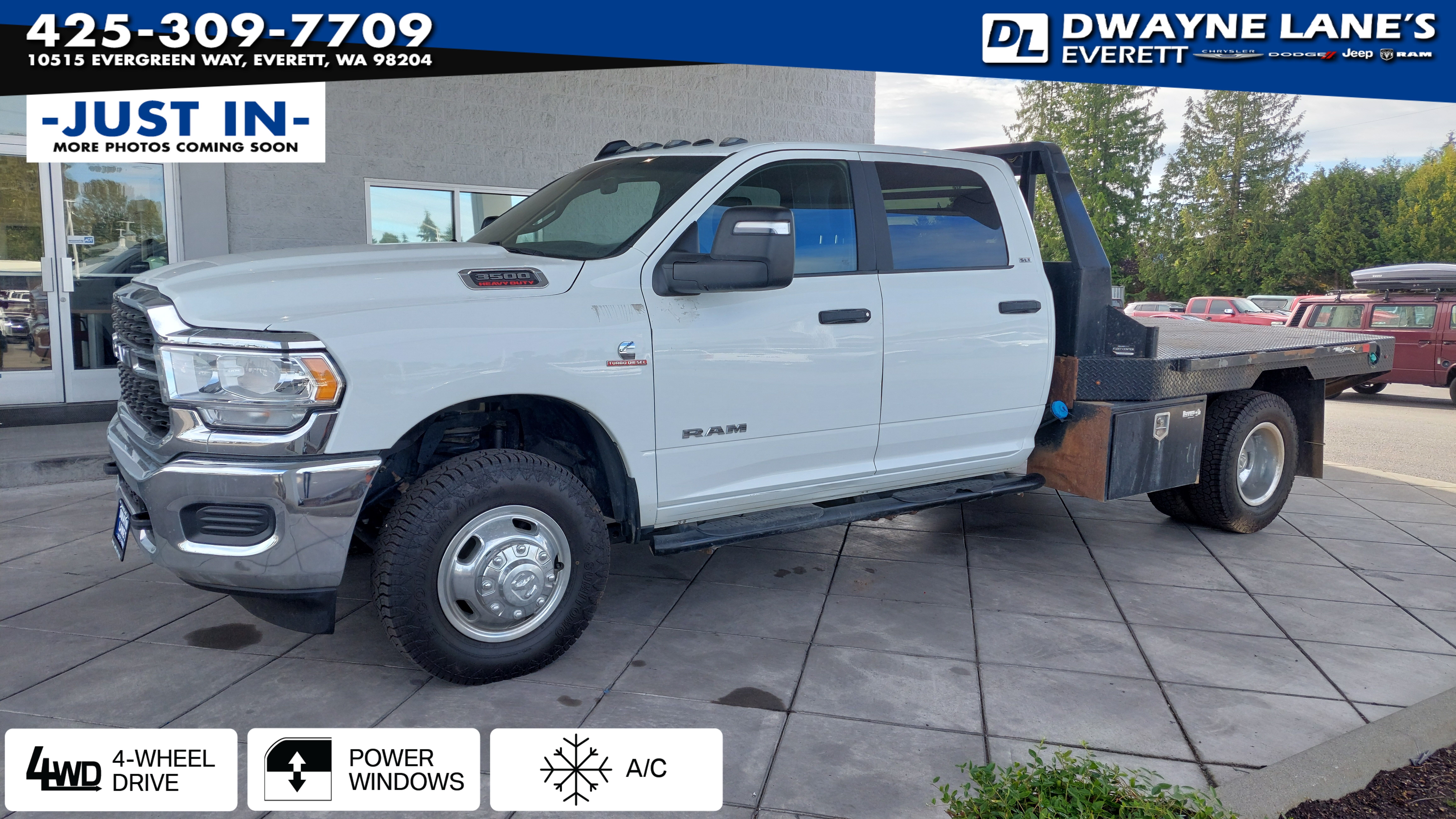 Bright White Clearcoat 2024 RAM 3500 Chassis Pickup Truck Four-Wheel Drive 6-Speed Automatic