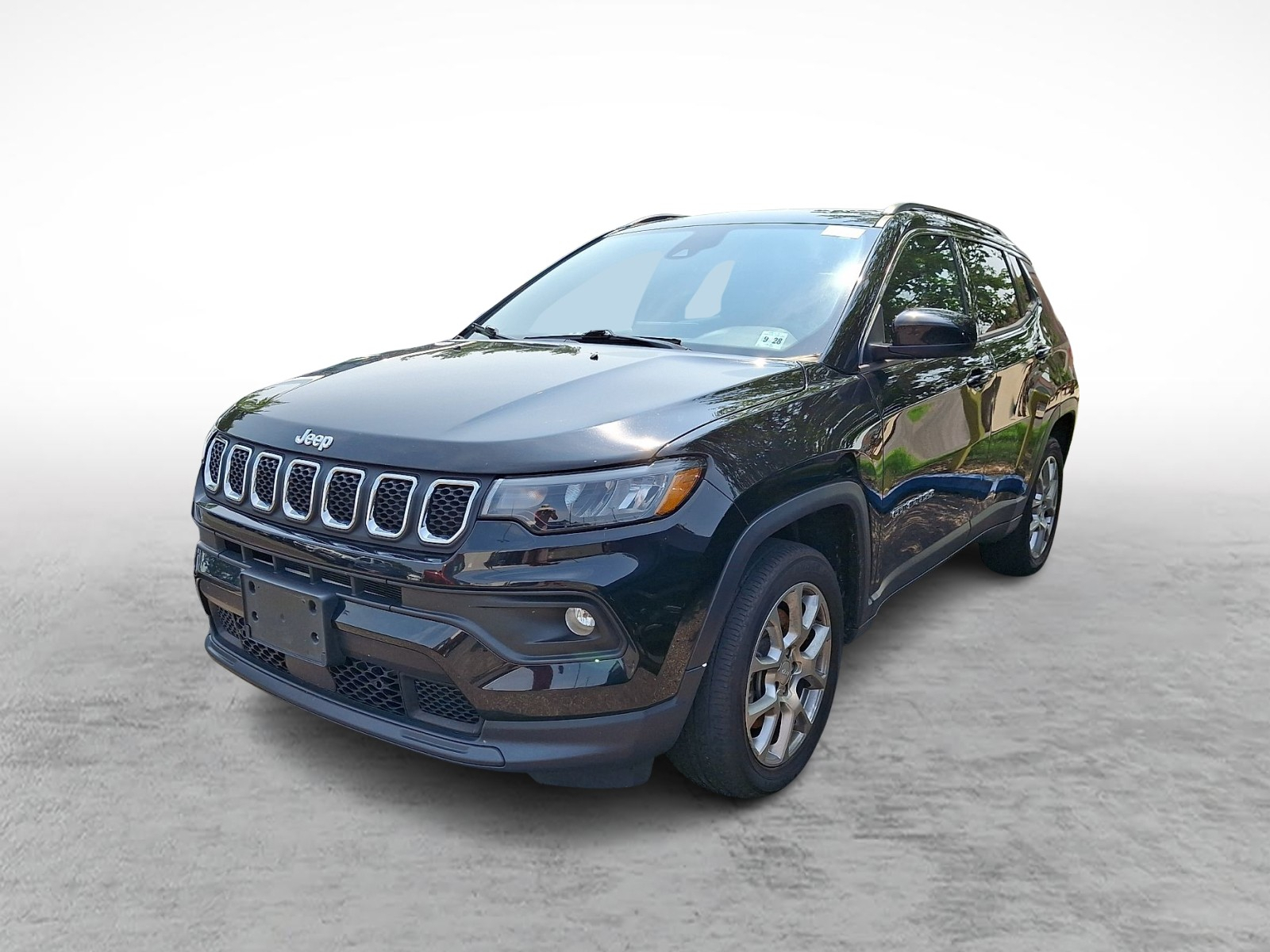 2023 Jeep Compass Latitude Lux 4WD