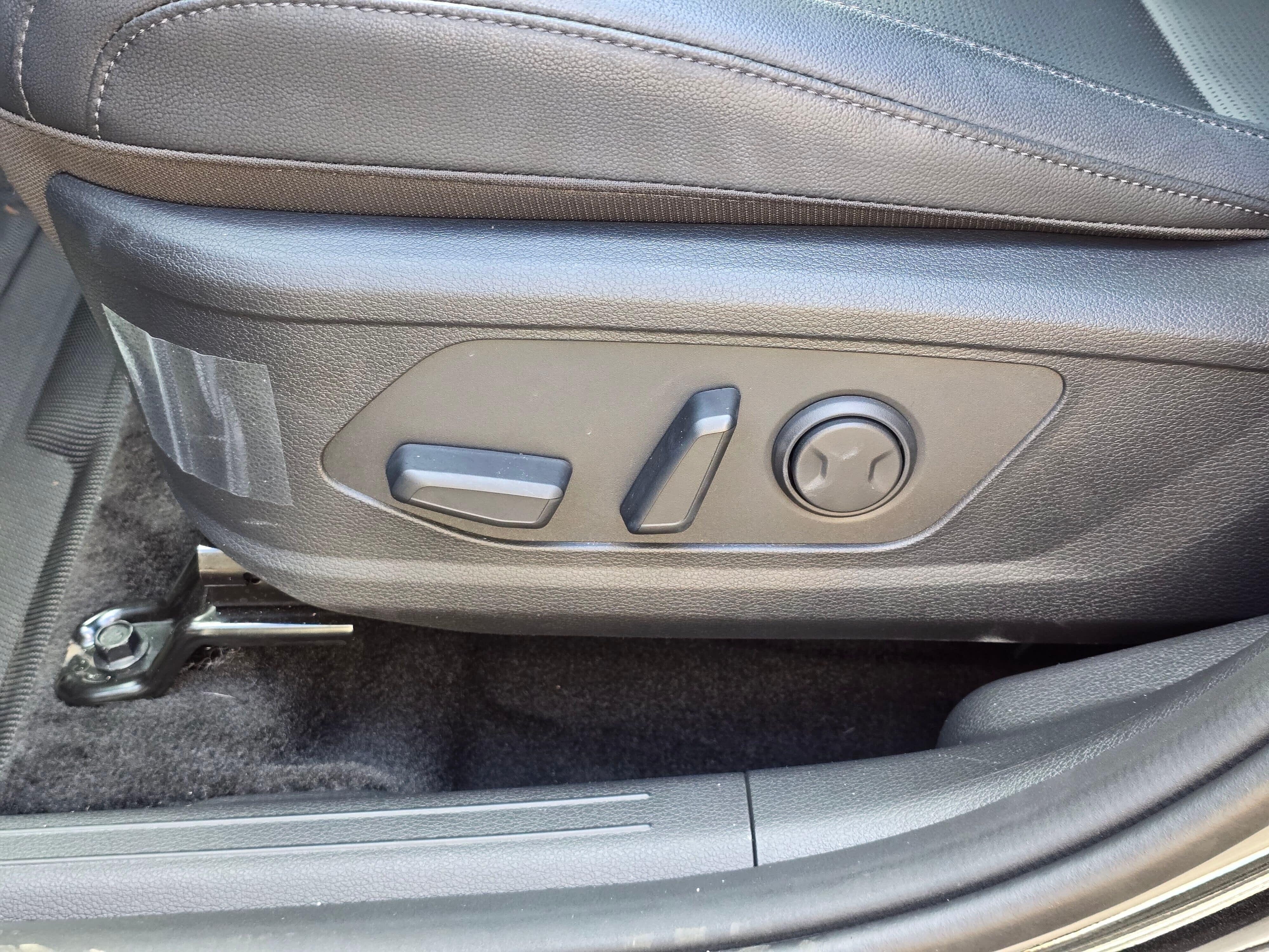 Certified Used 2026 Black Kia EX image 14