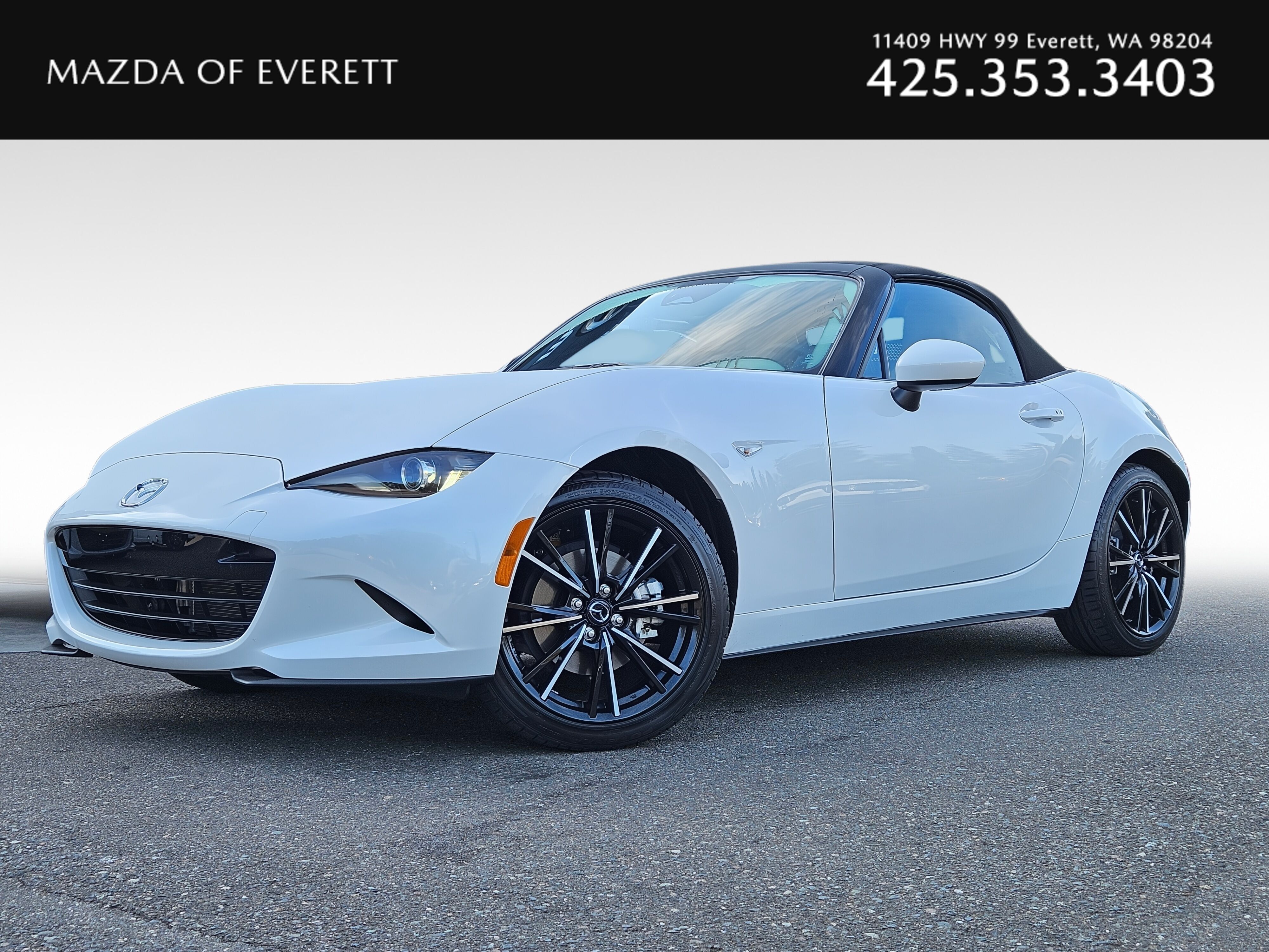 Snowflake White Pearl Mica 2026 Mazda MX-5 Miata Convertible Rear-Wheel Drive 6-Speed Manual