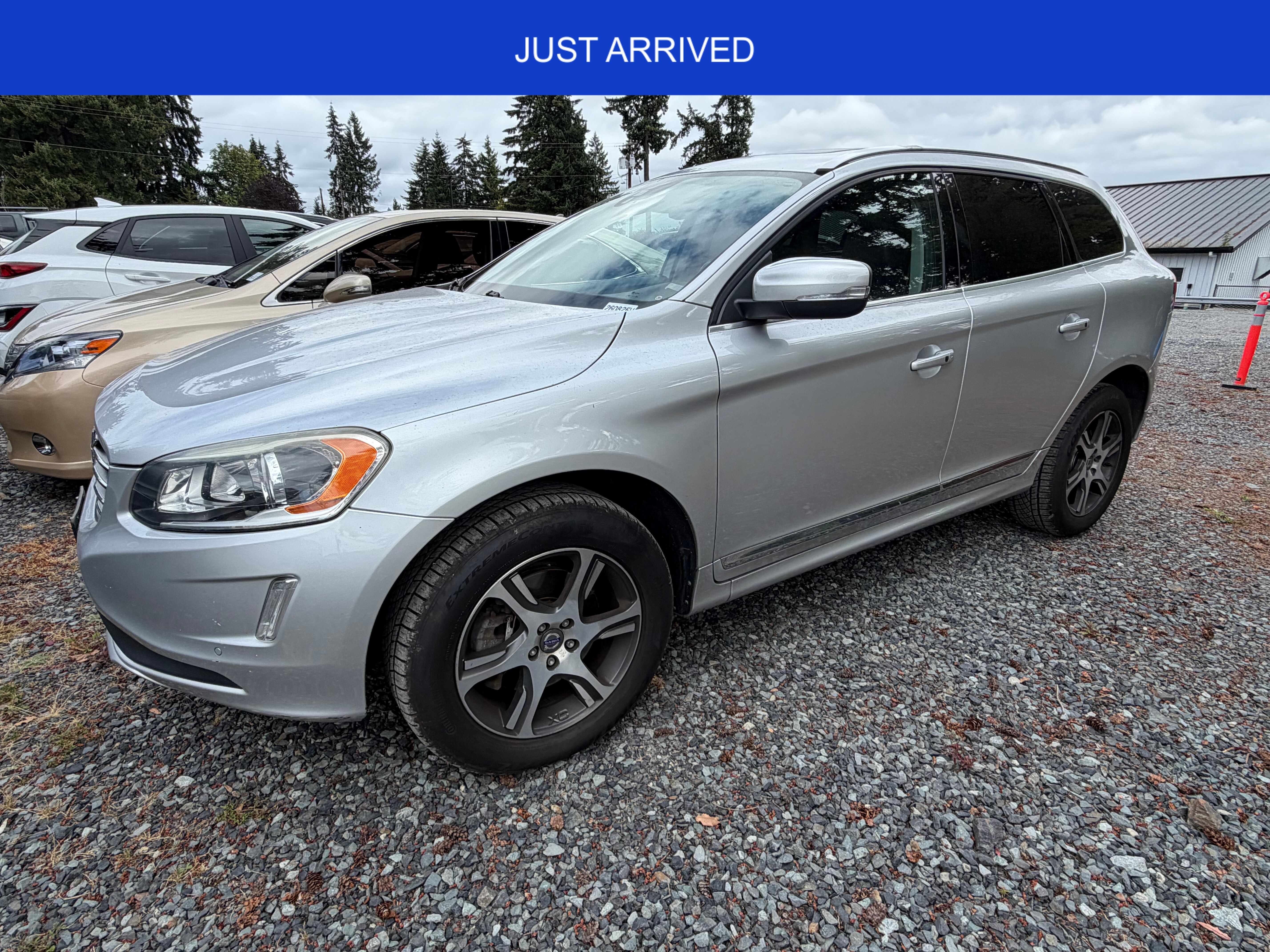 Bright Silver Metallic 2015 Volvo XC60 SUV / Crossover All-Wheel Drive 6-Speed Automatic