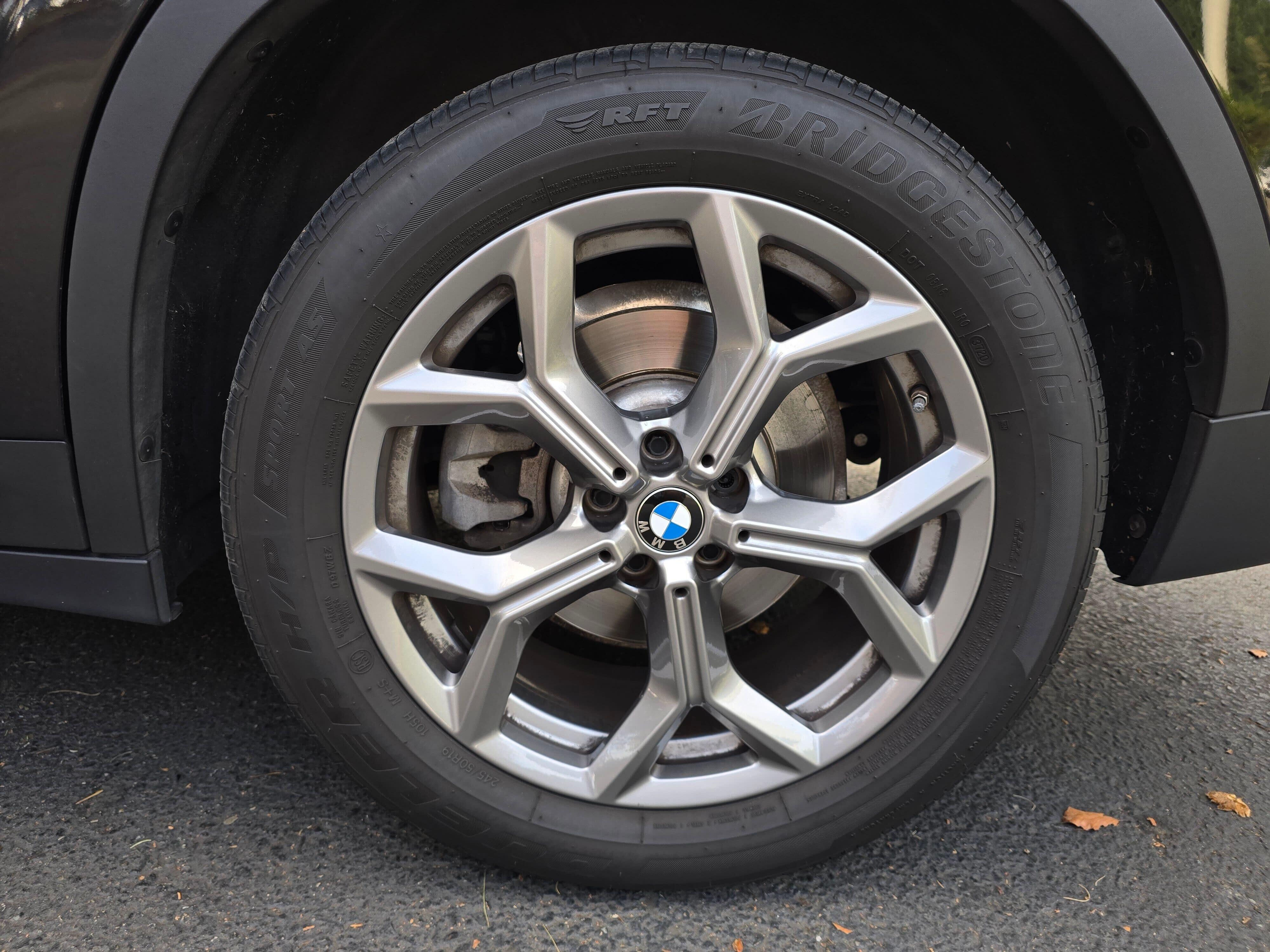 Used 2021  BMW xDrive30i image 6