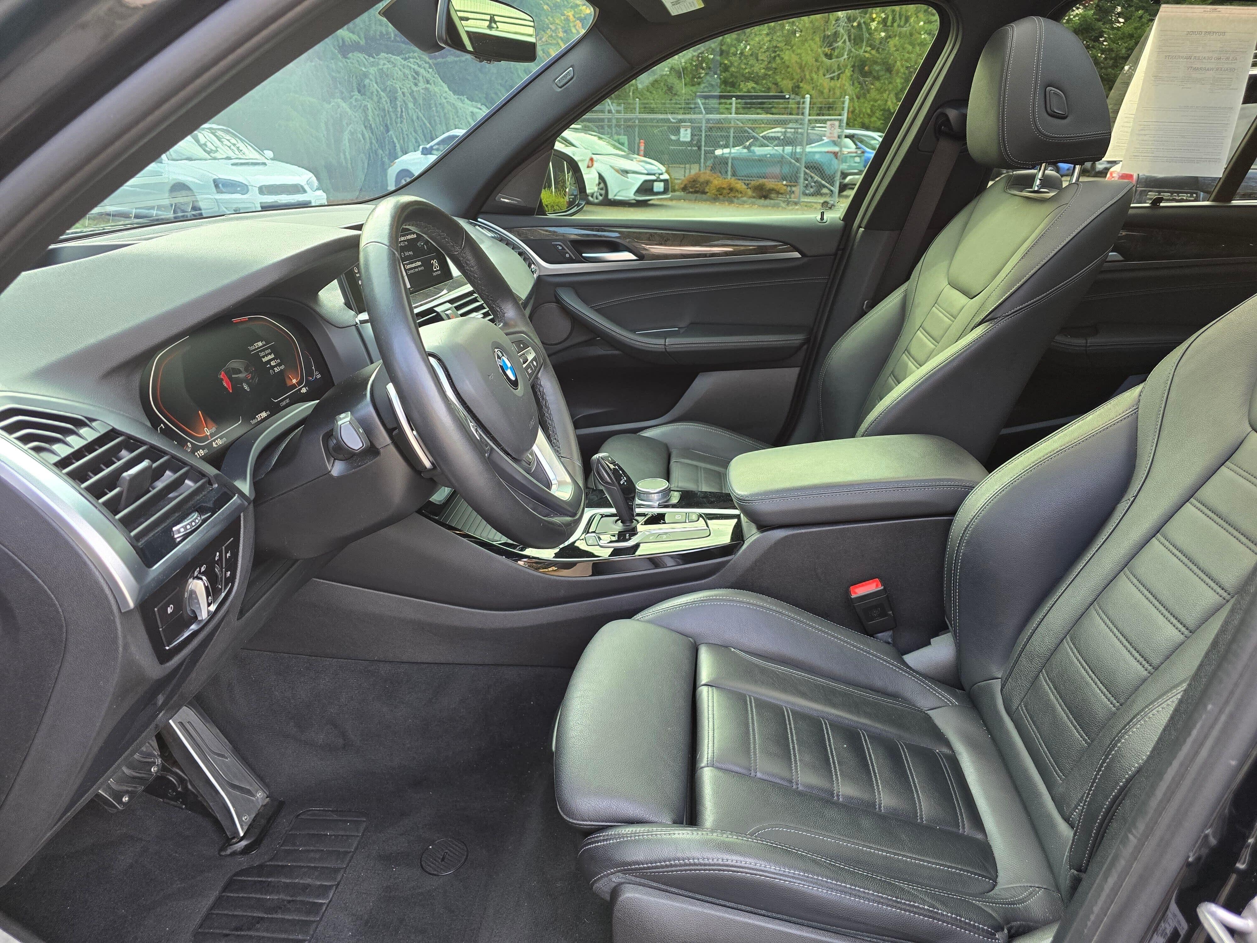 Used 2021  BMW xDrive30i image 8