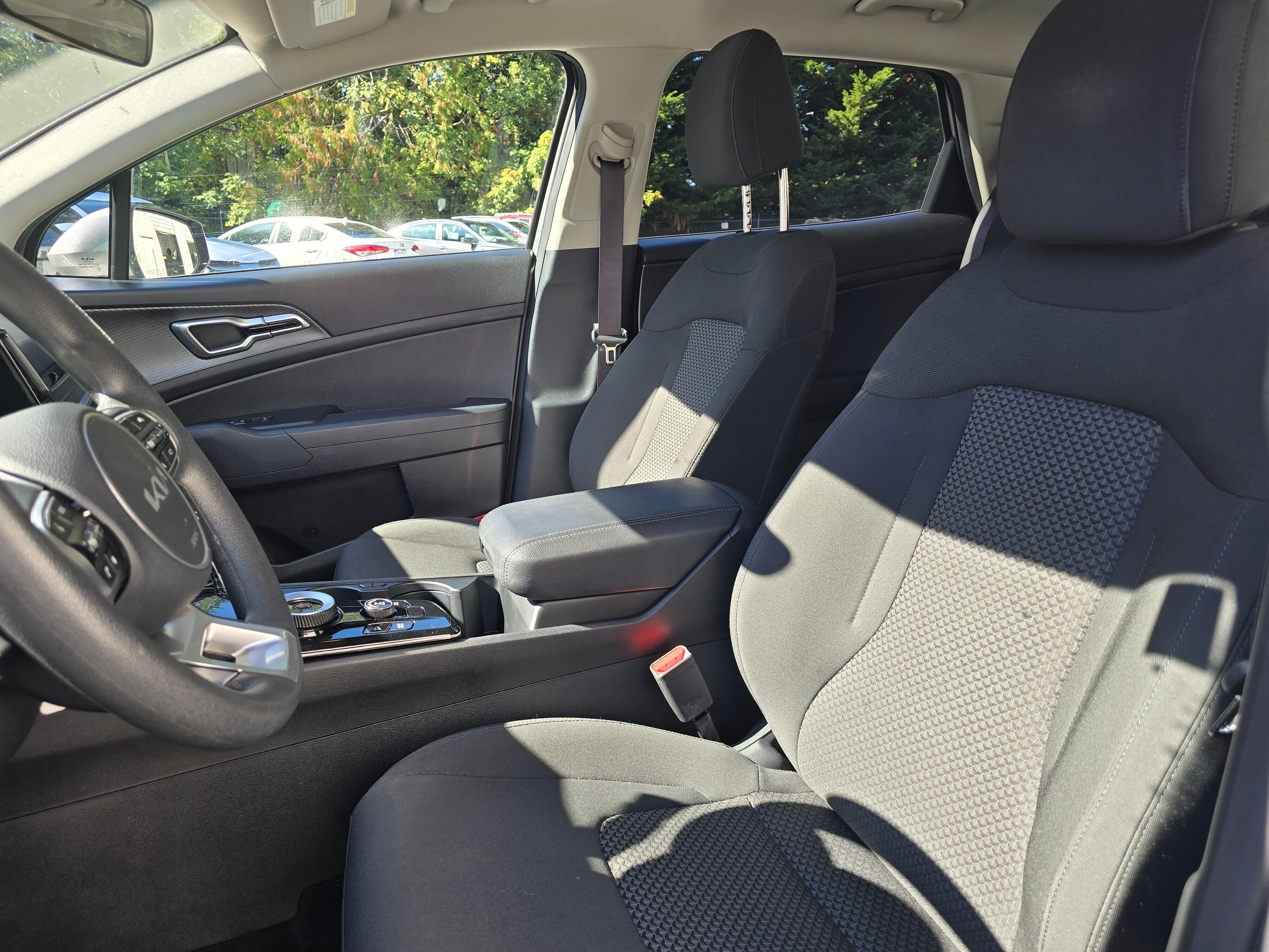 Certified Used 2023 Steel Gray Kia LX image 12