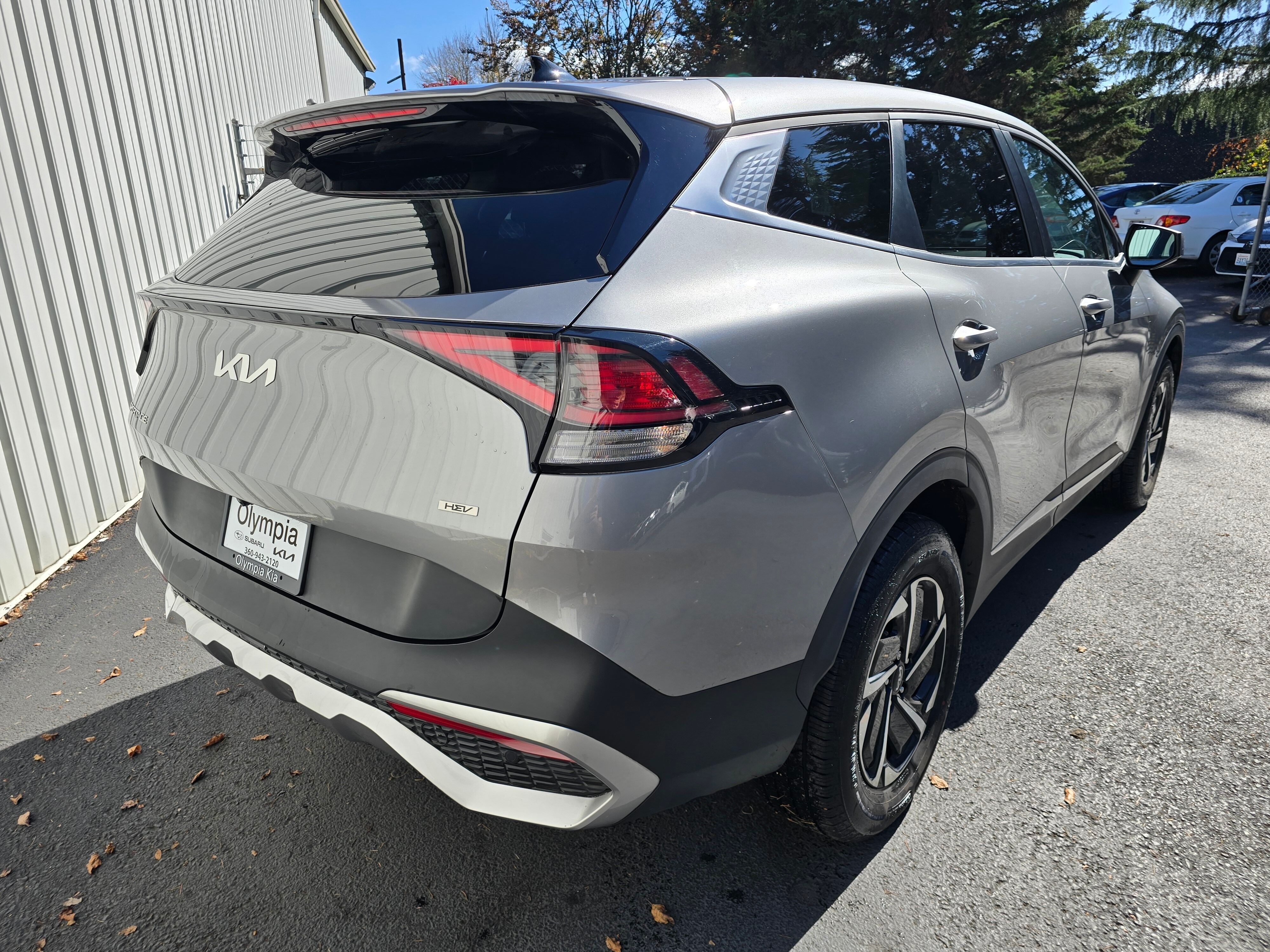 Certified Used 2023 Steel Gray Kia LX image 4