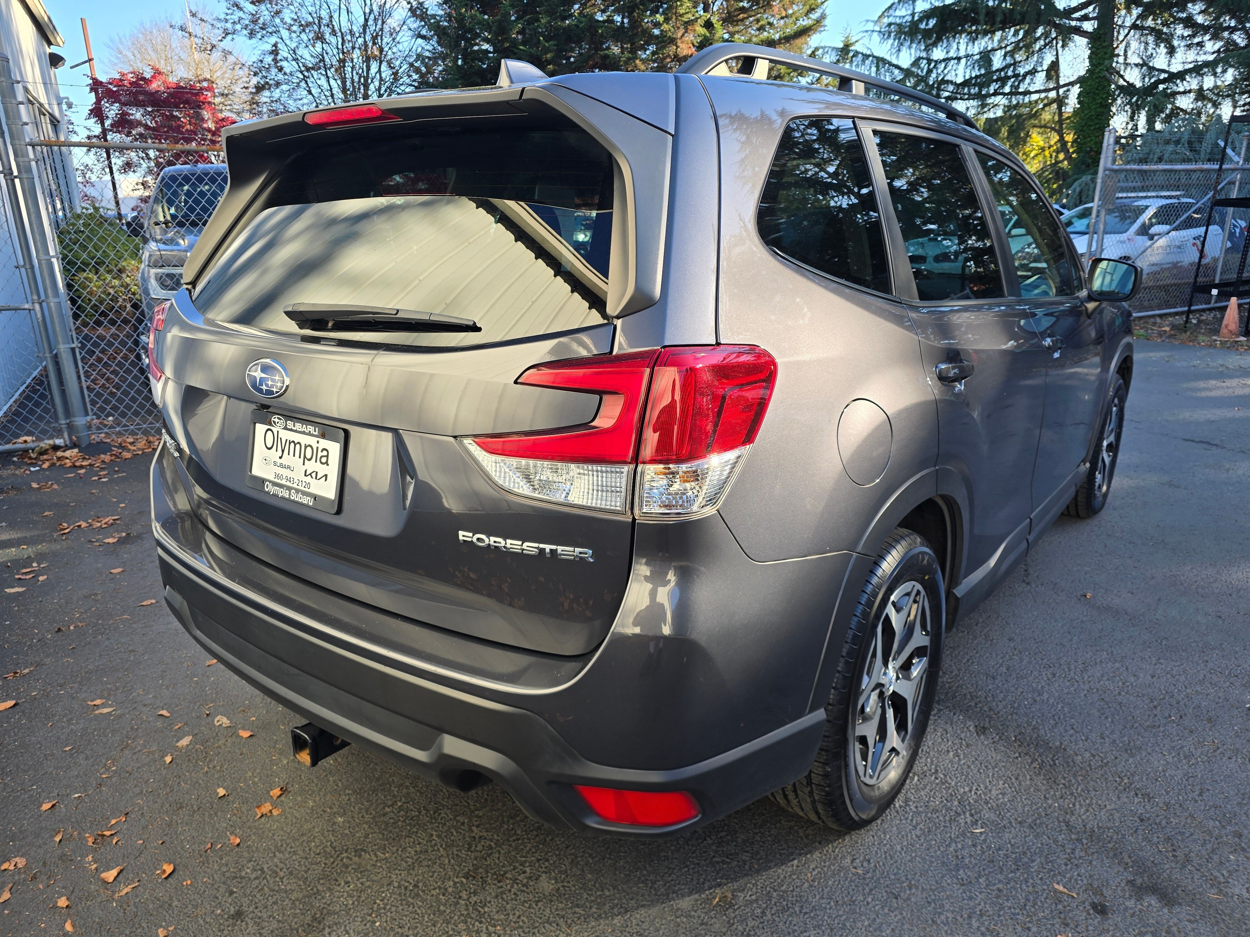 Used 2023 Gray Metallic Subaru Premium image 4