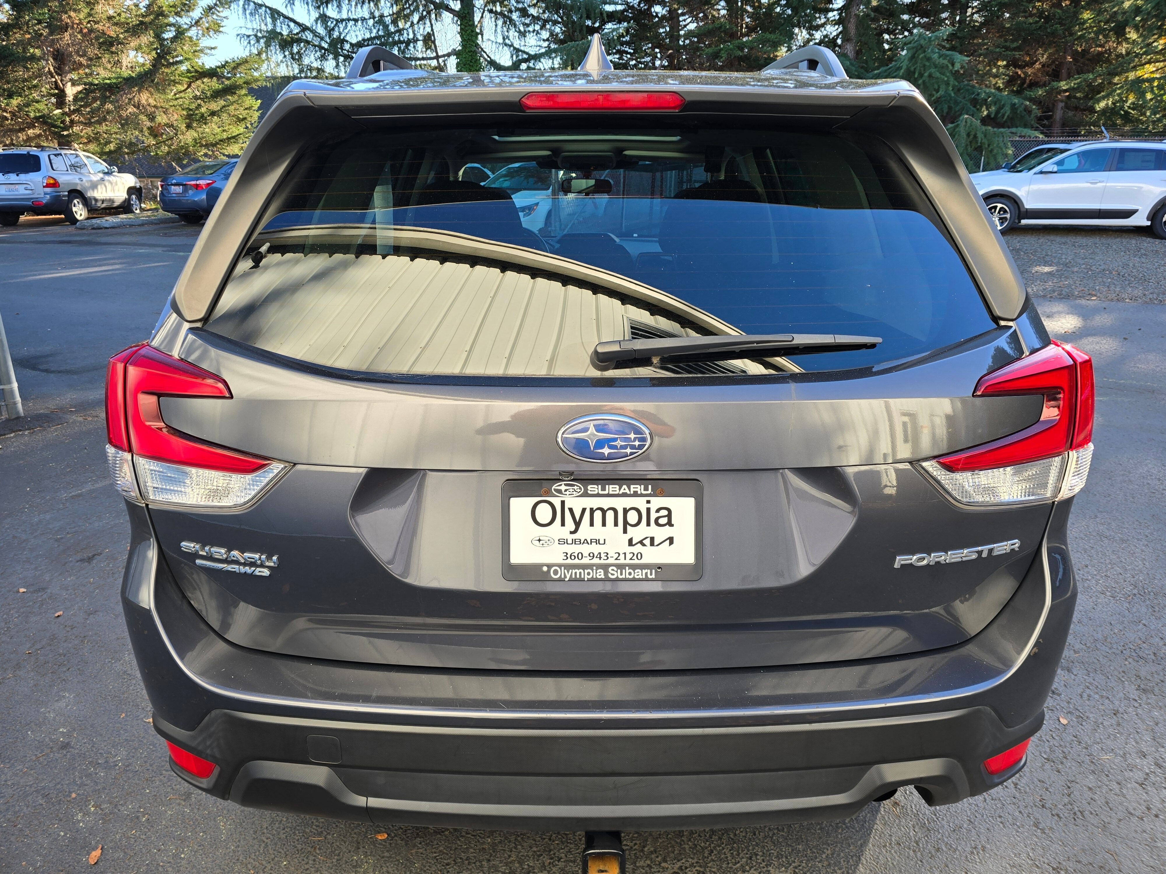 Used 2023 Gray Metallic Subaru Premium image 5