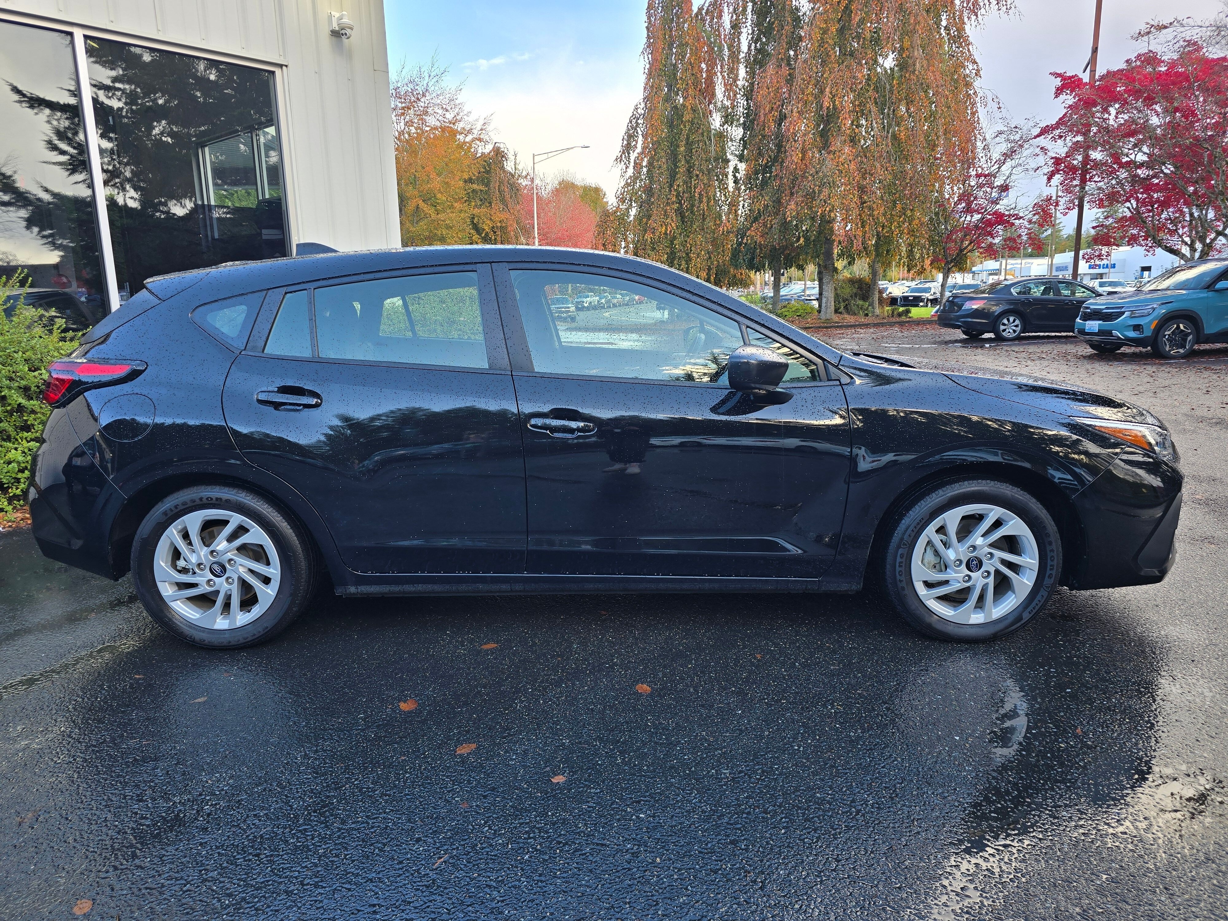 Used 2024 Crystal Black Silica Subaru Base image 3