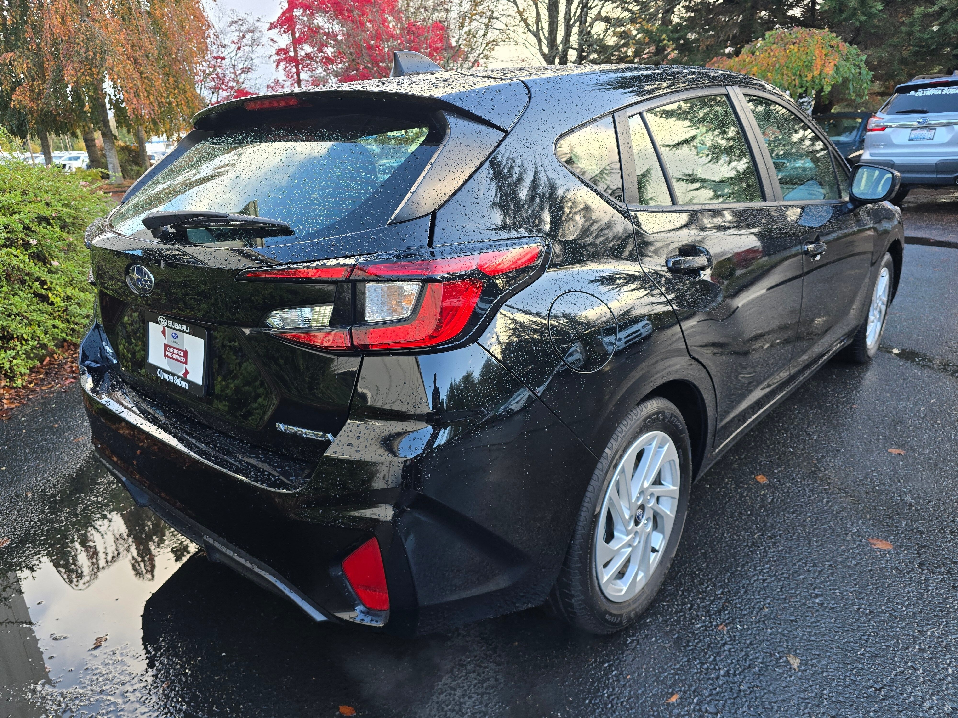 Used 2024 Crystal Black Silica Subaru Base image 4