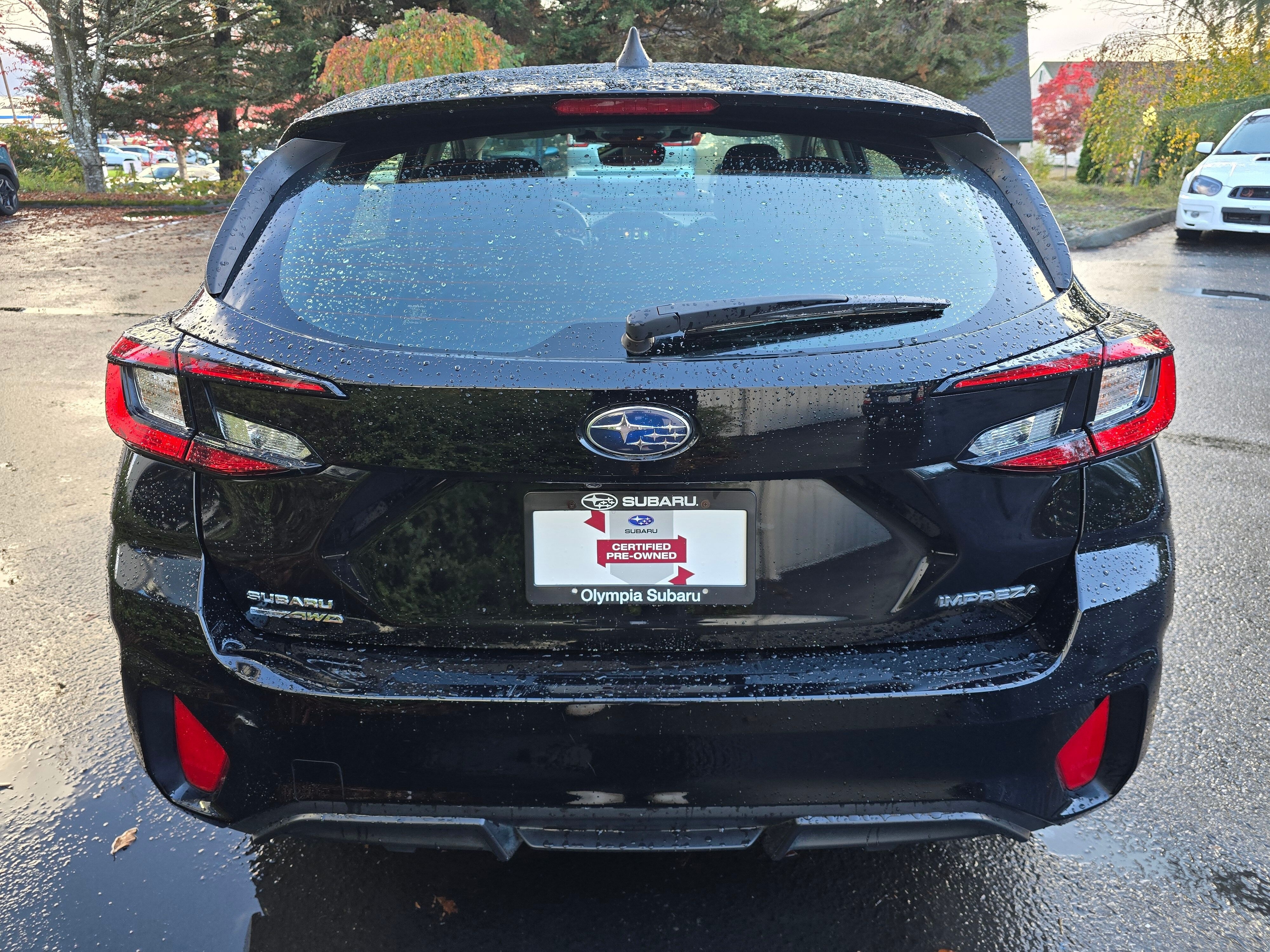 Used 2024 Crystal Black Silica Subaru Base image 5